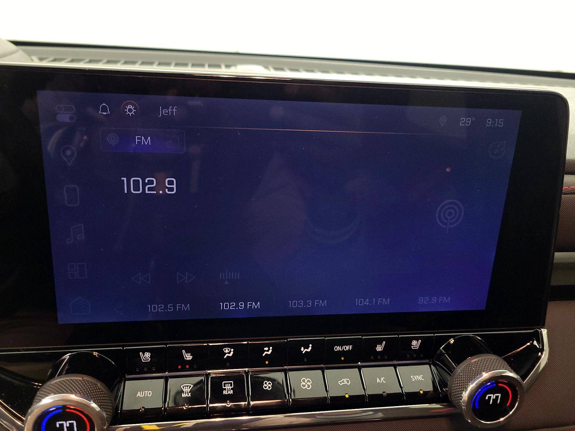 Thumbnail: 2024 Chevrolet Colorado - 15