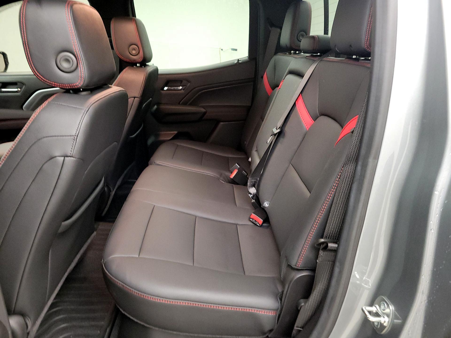 Thumbnail: 2024 Chevrolet Colorado - 20