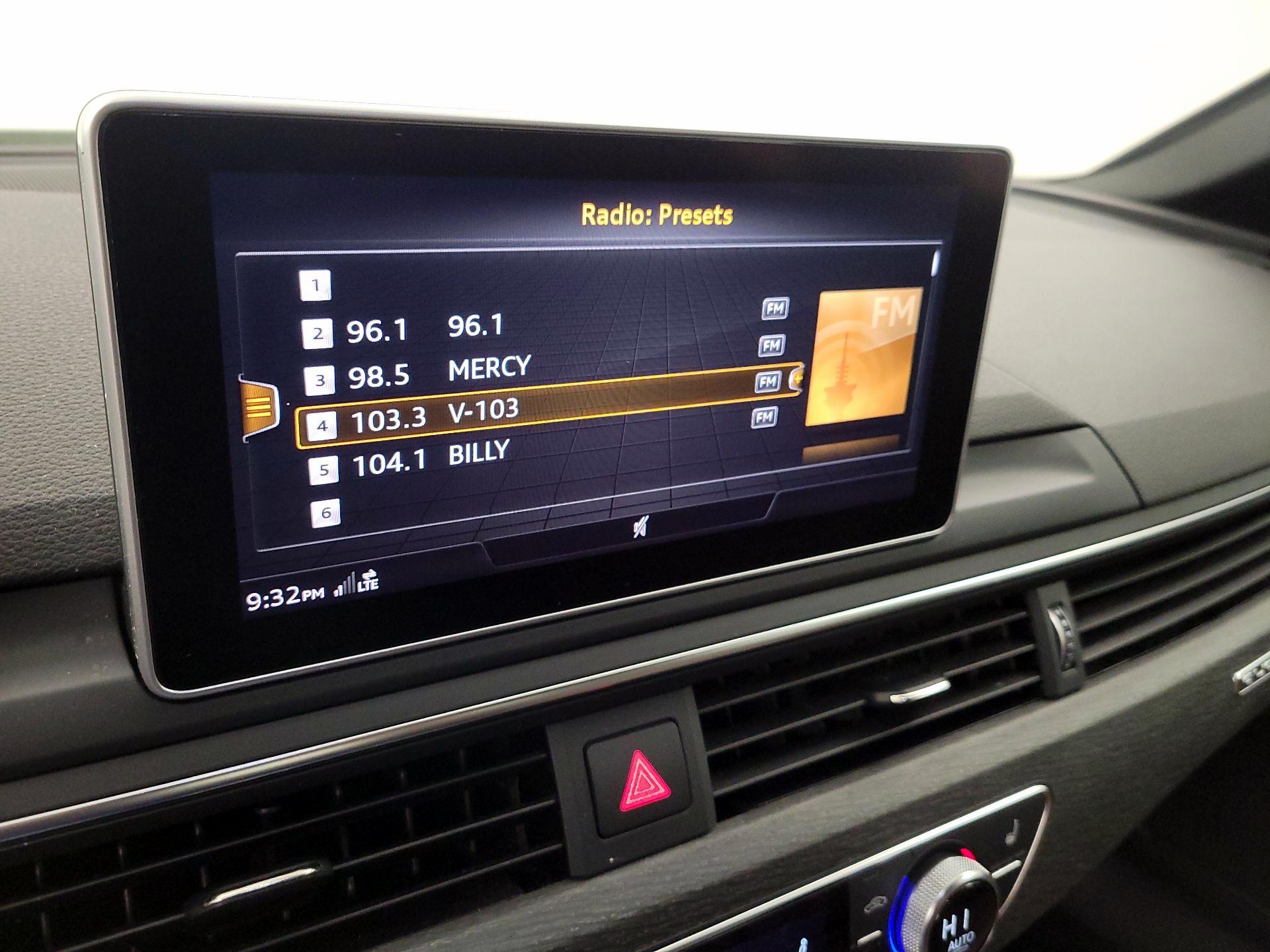 Thumbnail: 2019 Audi A4 - 16