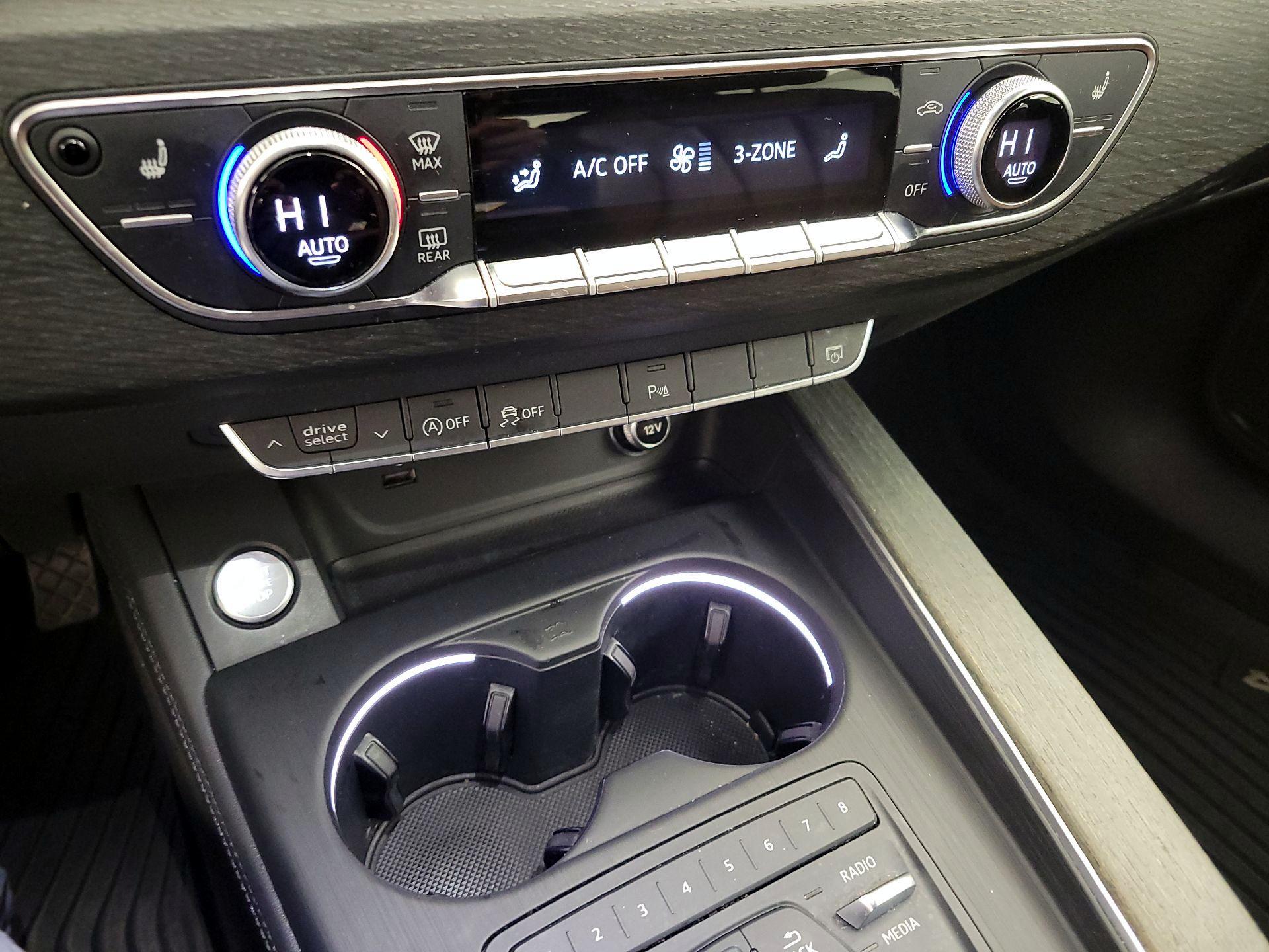 Thumbnail: 2019 Audi A4 - 17