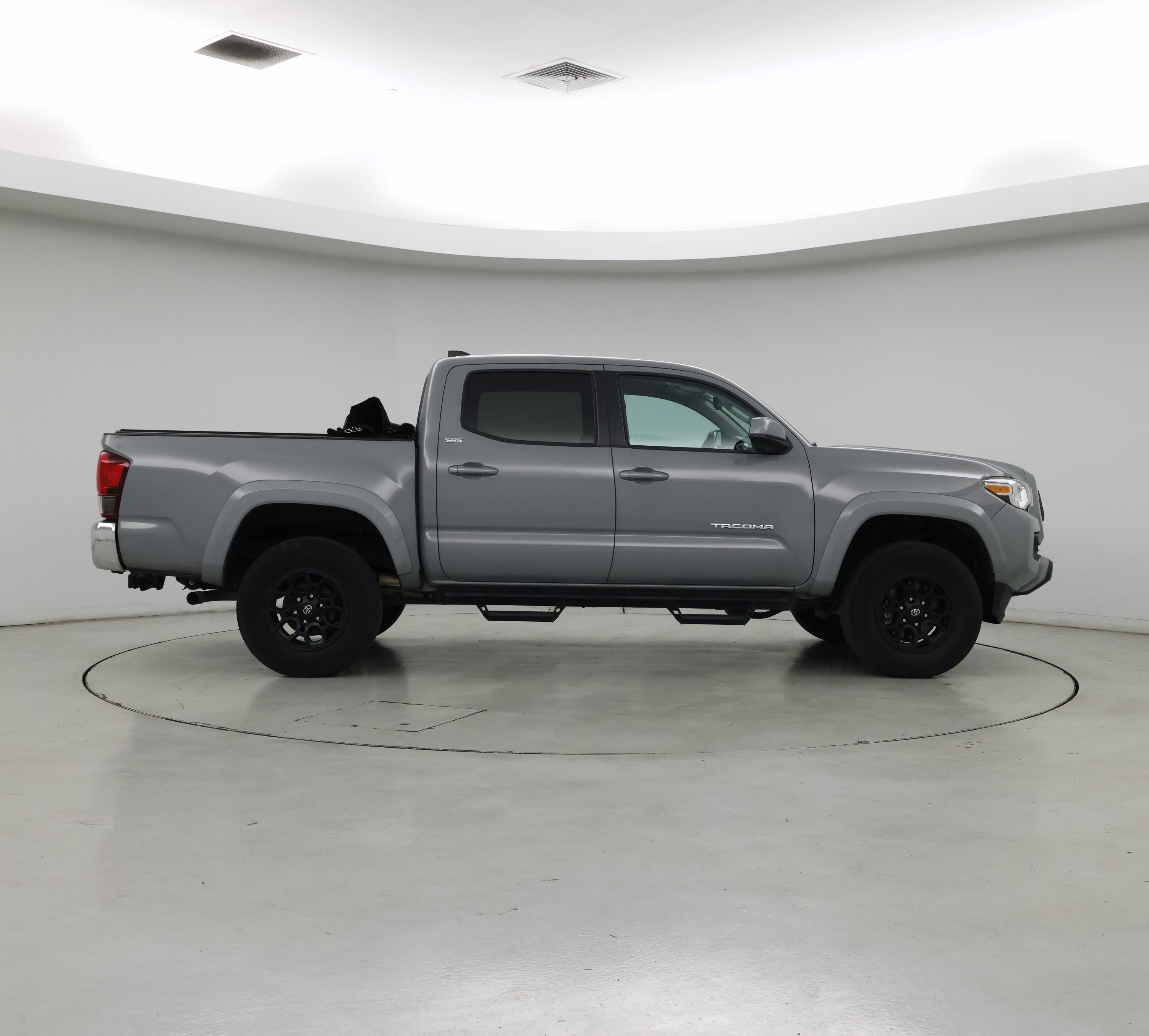 Thumbnail: 2021 Toyota Tacoma - 7