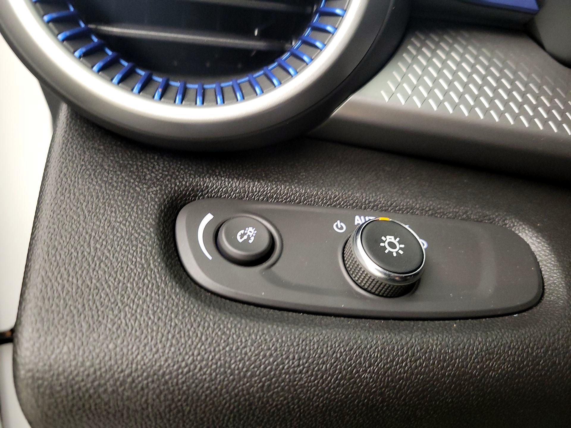 Thumbnail: 2024 Chevrolet Trax - 13