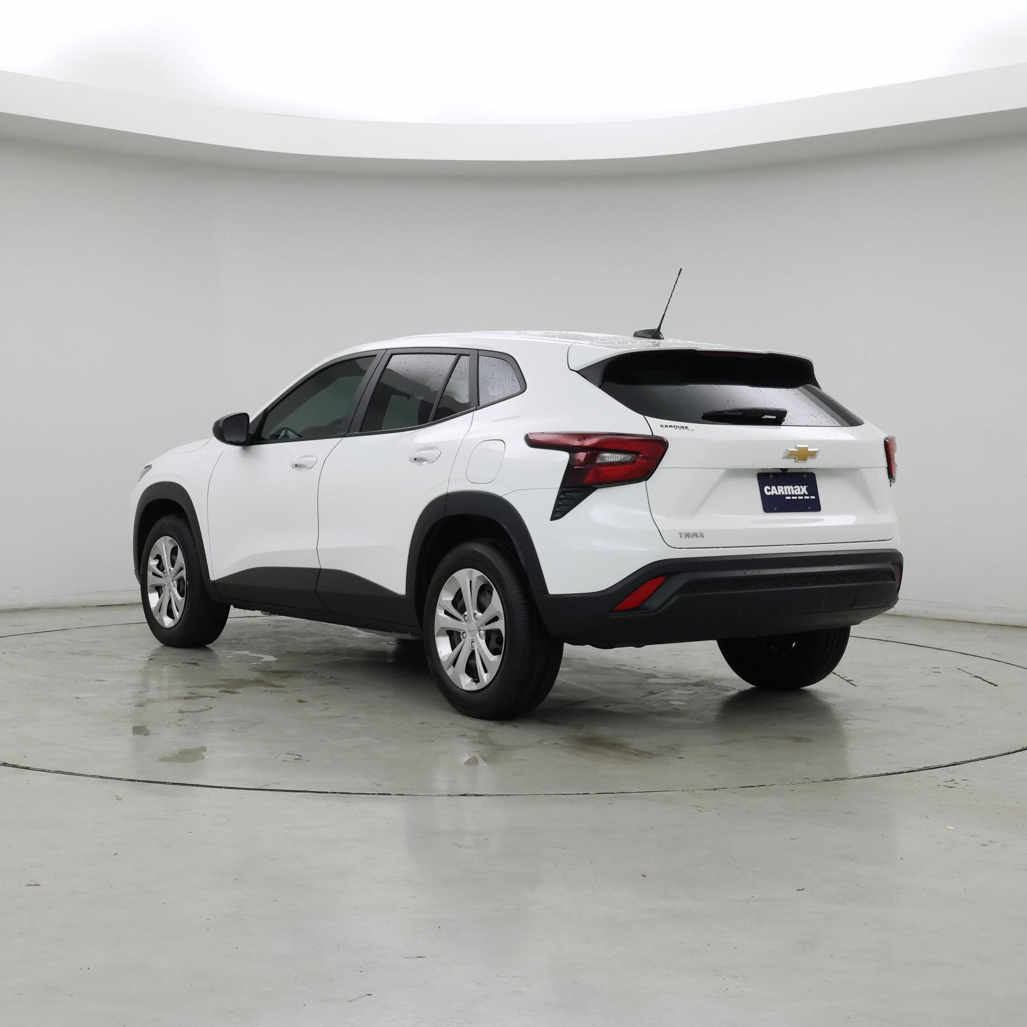 Thumbnail: 2024 Chevrolet Trax - 2