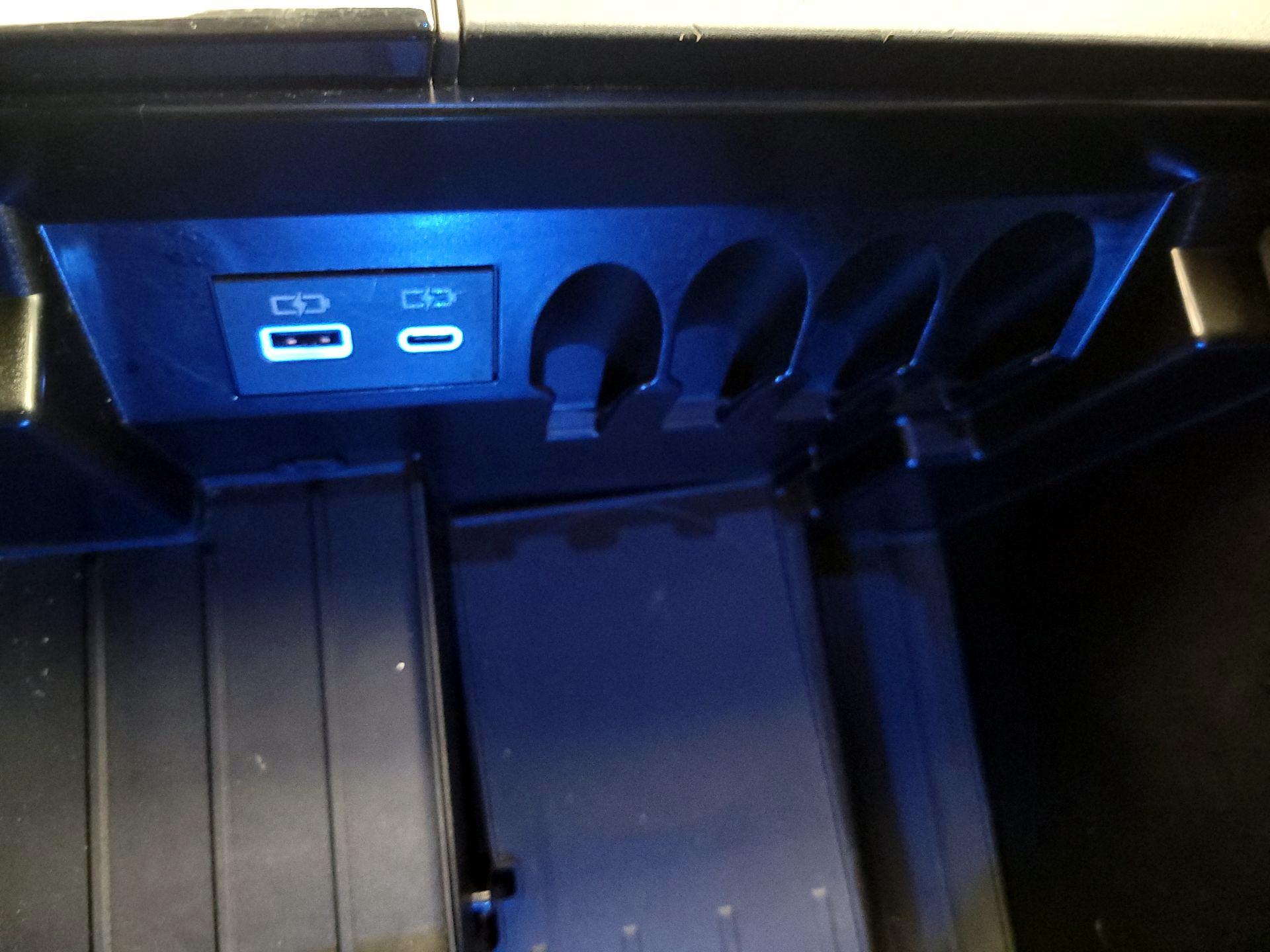 Thumbnail: 2022 Toyota Tundra - 18