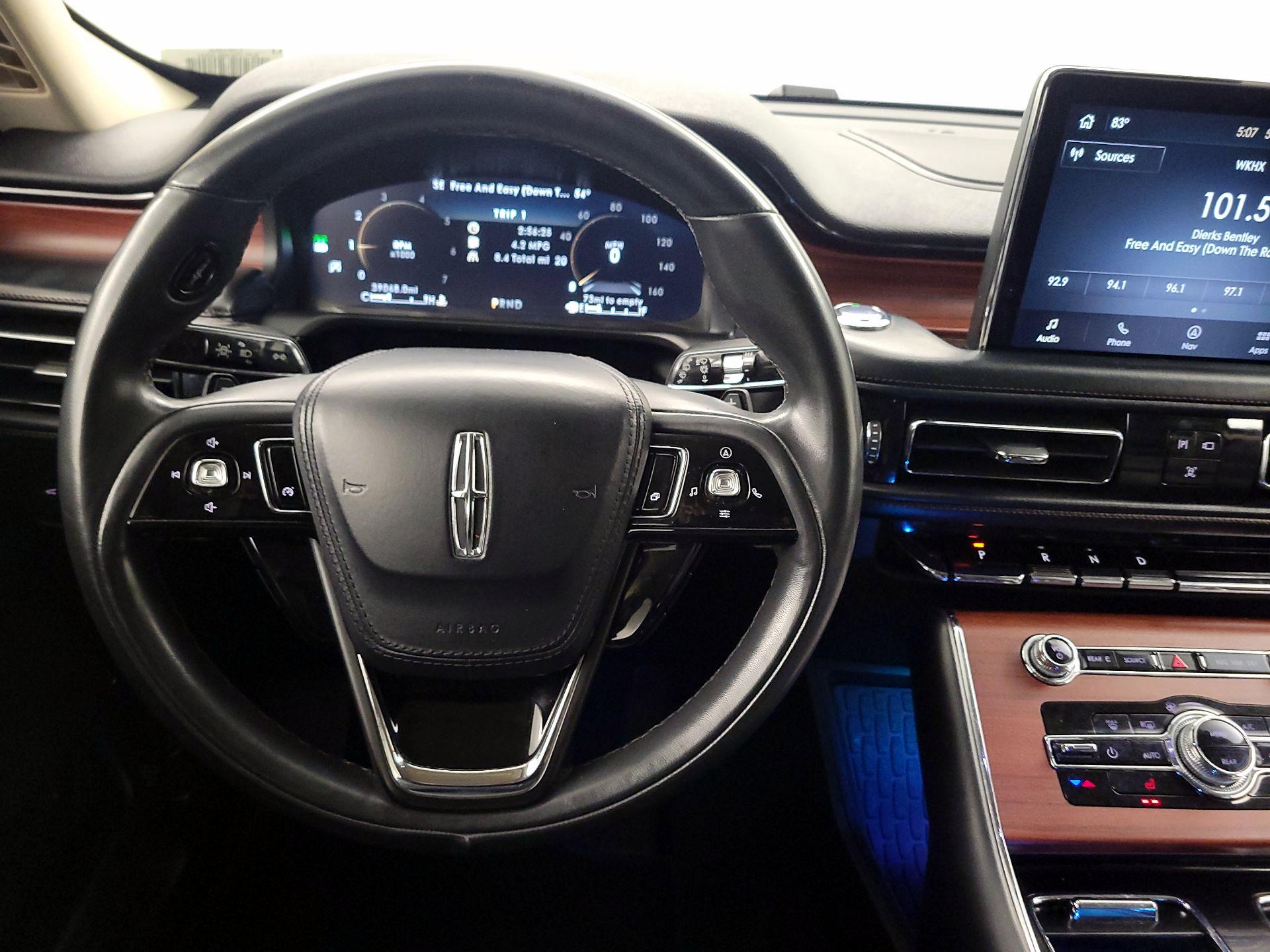 Thumbnail: 2022 Lincoln Aviator - 10