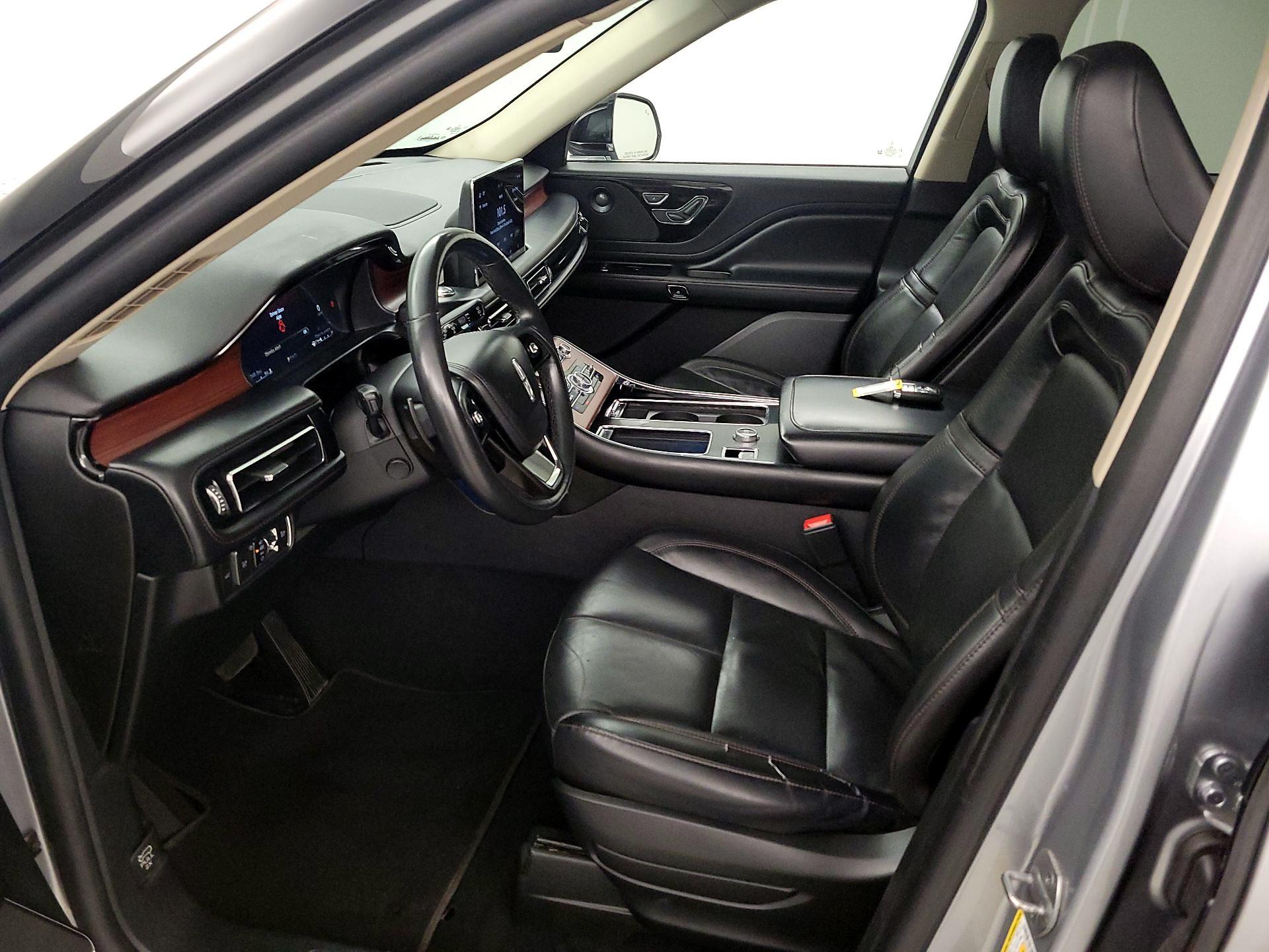 Thumbnail: 2022 Lincoln Aviator - 11