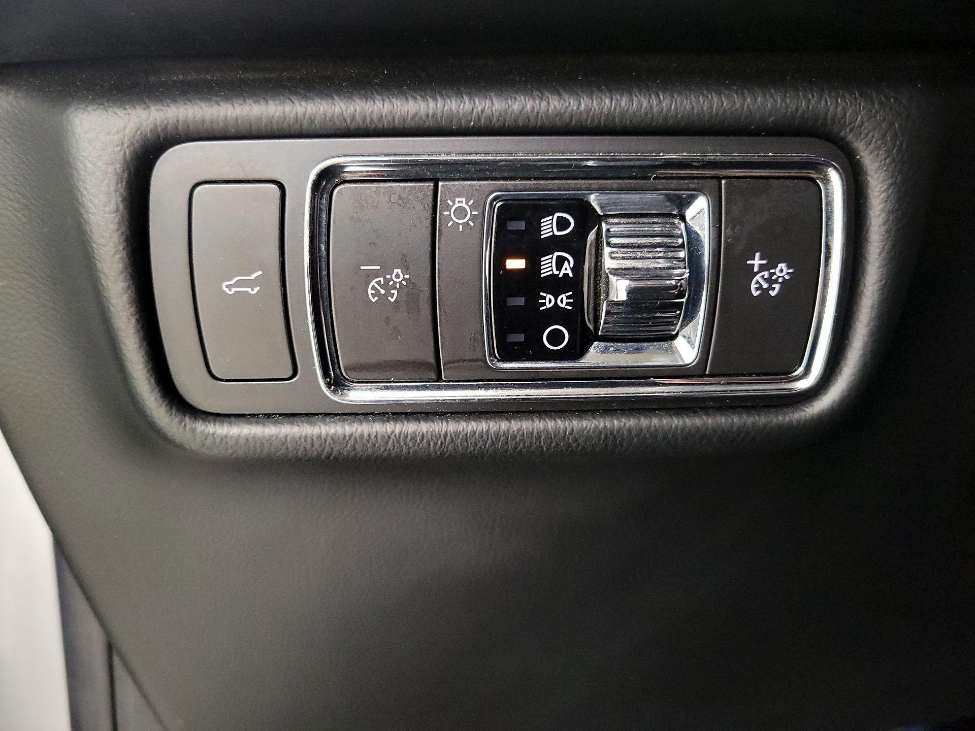 Thumbnail: 2022 Lincoln Aviator - 13