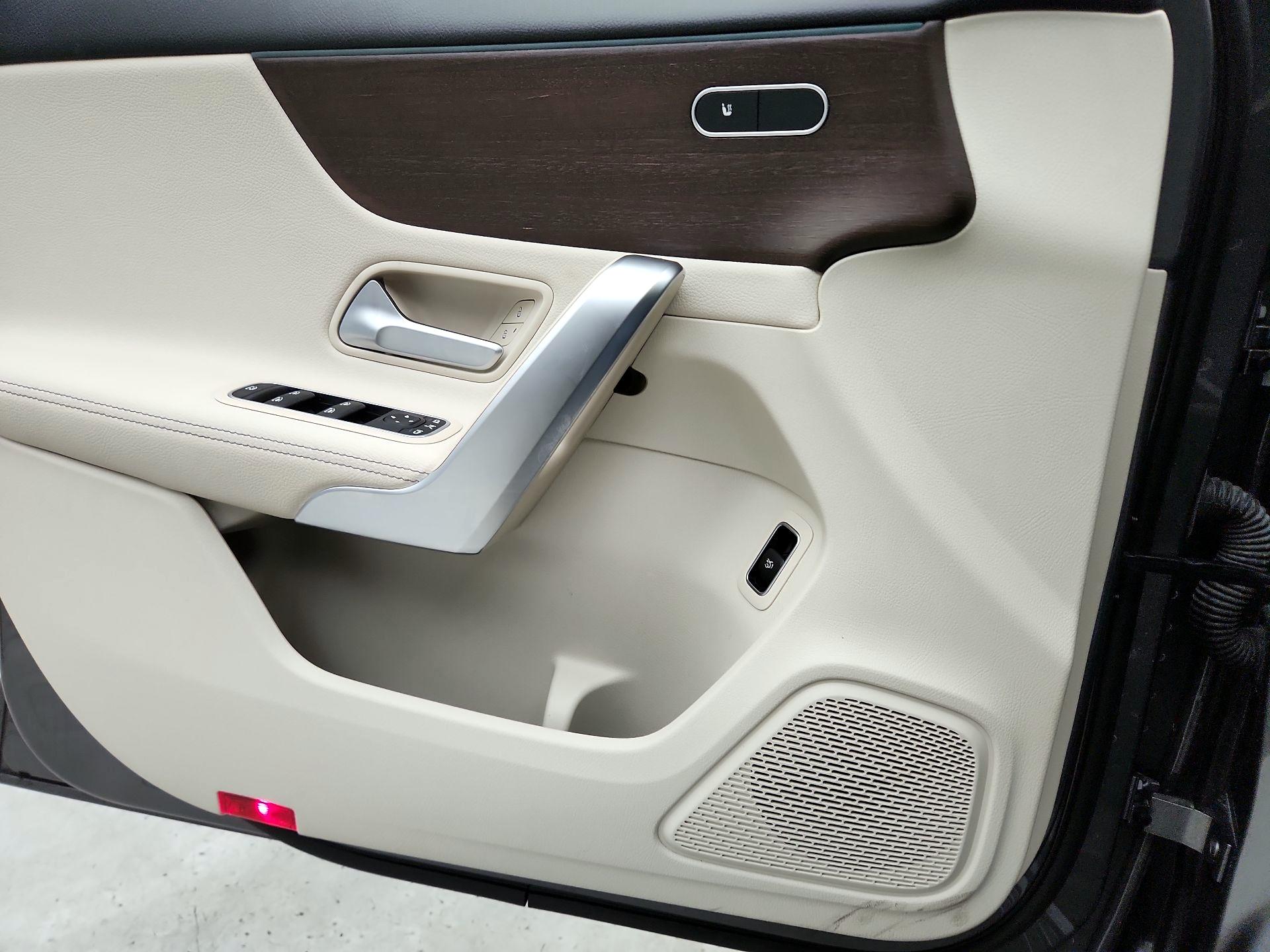 Thumbnail: 2022 Mercedes-Benz A-Class - 12