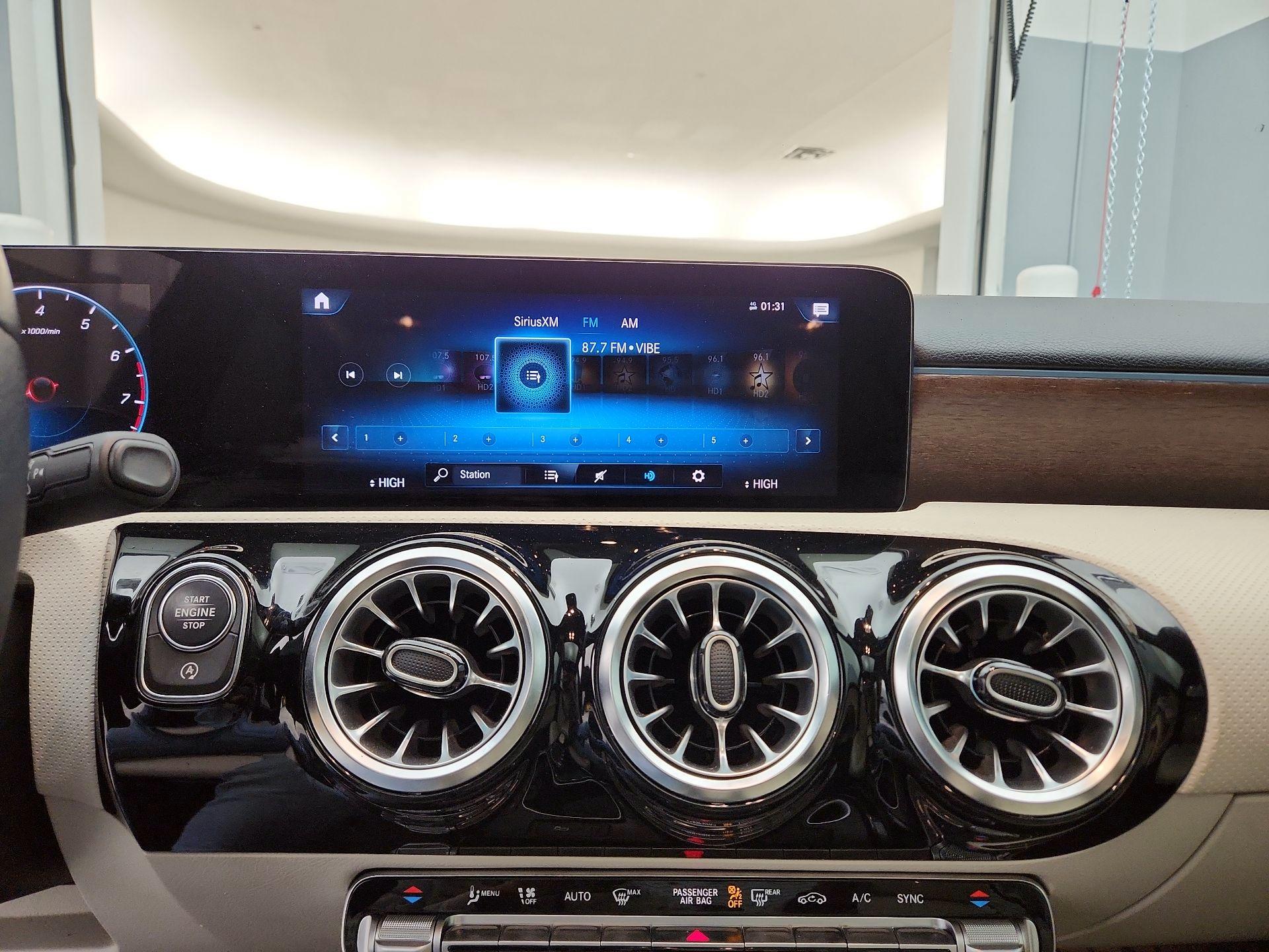 Thumbnail: 2022 Mercedes-Benz A-Class - 15