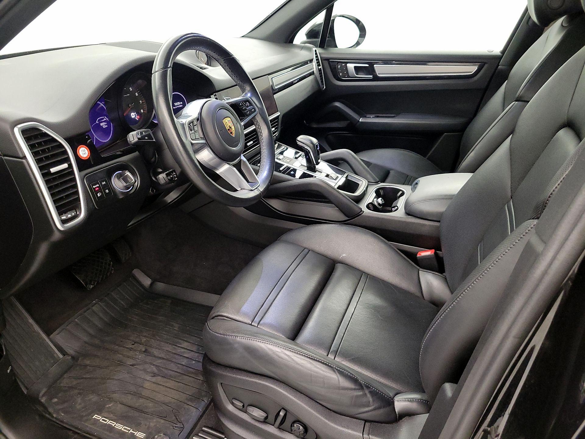 Thumbnail: 2022 Porsche Cayenne - 11