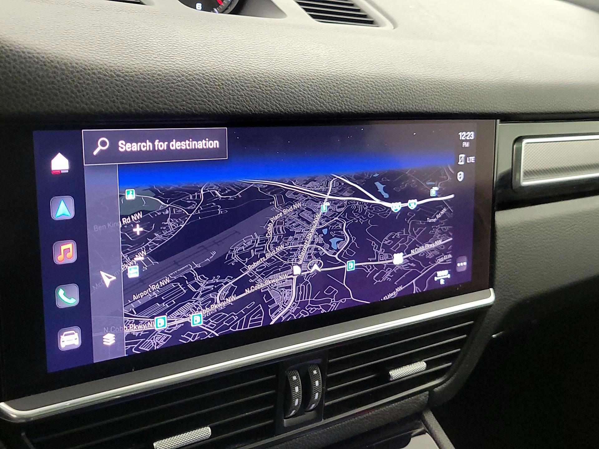 Thumbnail: 2022 Porsche Cayenne - 14