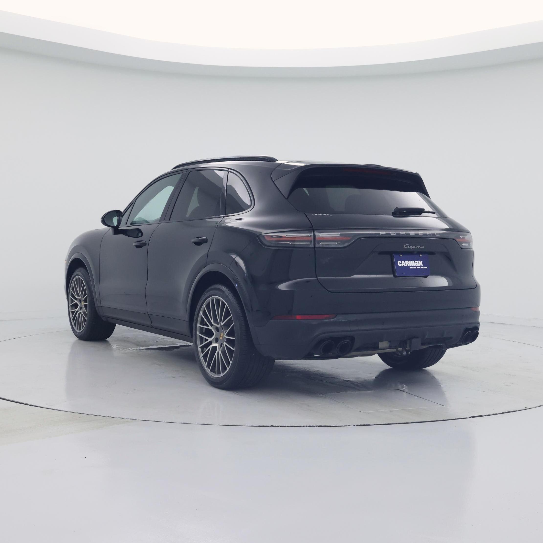 Thumbnail: 2022 Porsche Cayenne - 2