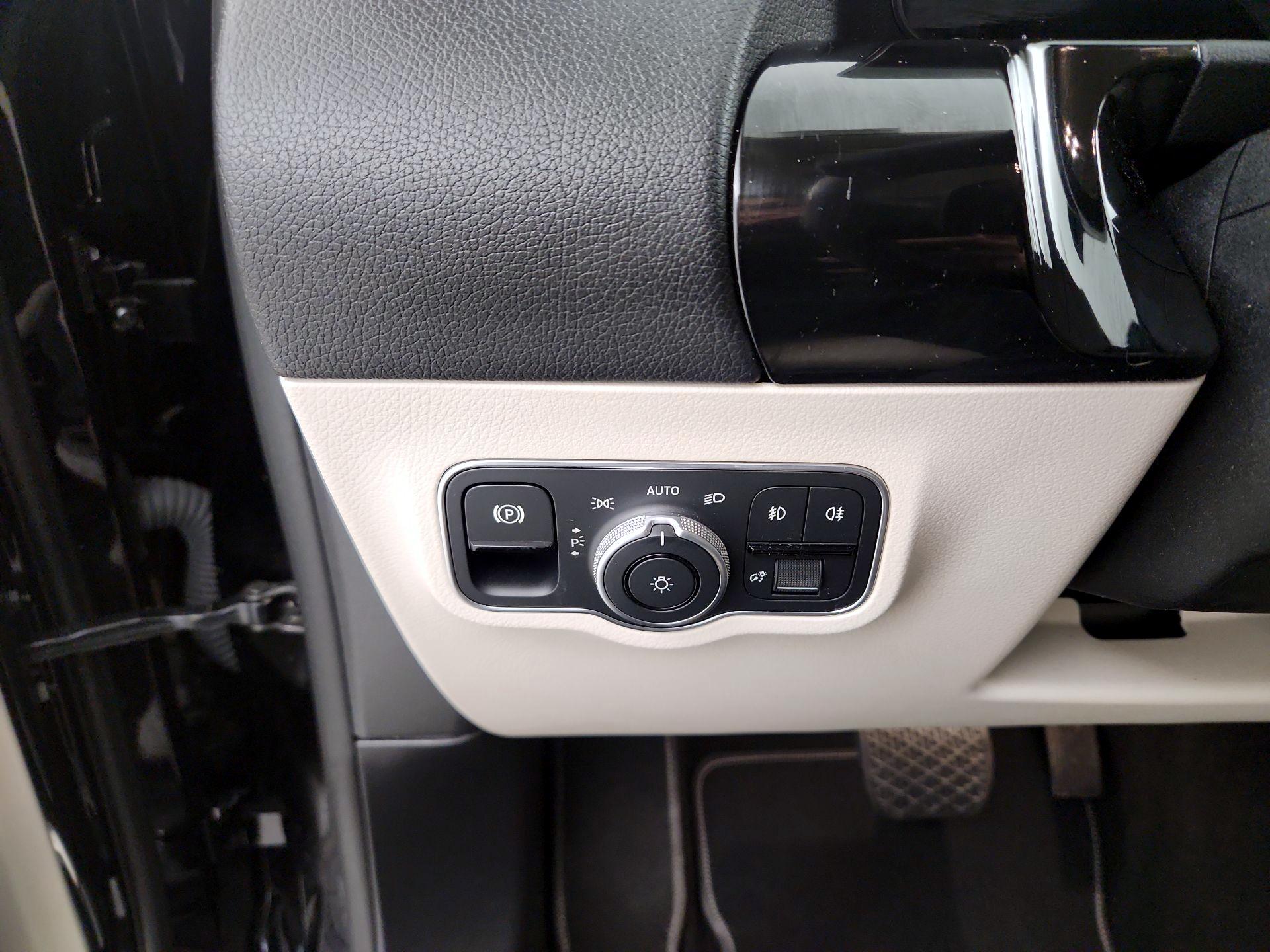 Thumbnail: 2023 Mercedes-Benz GLA - 13