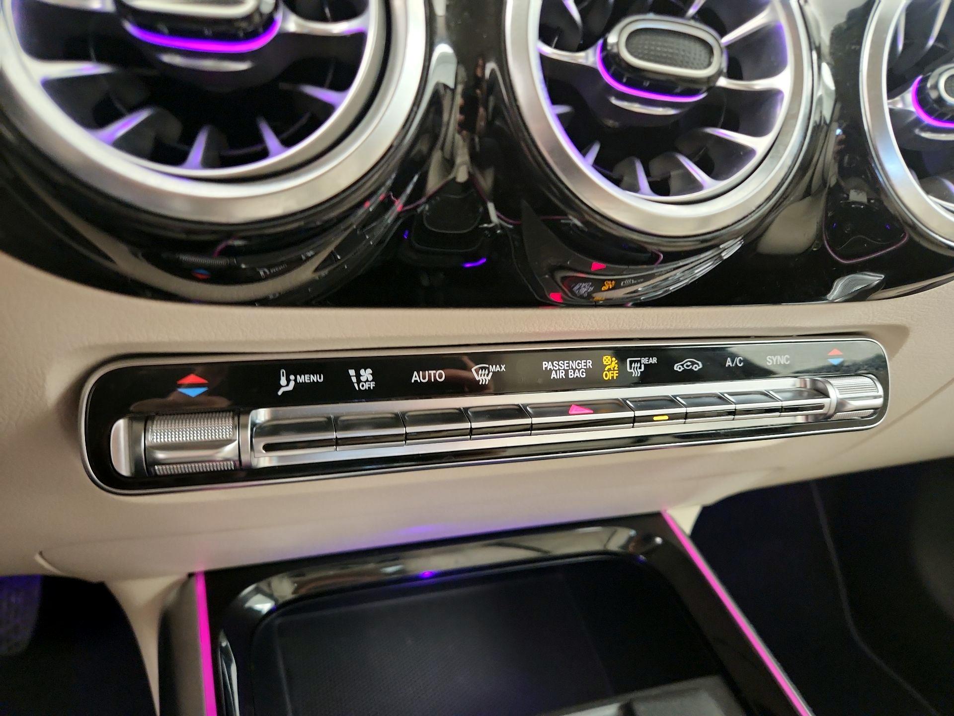 Thumbnail: 2023 Mercedes-Benz GLA - 16