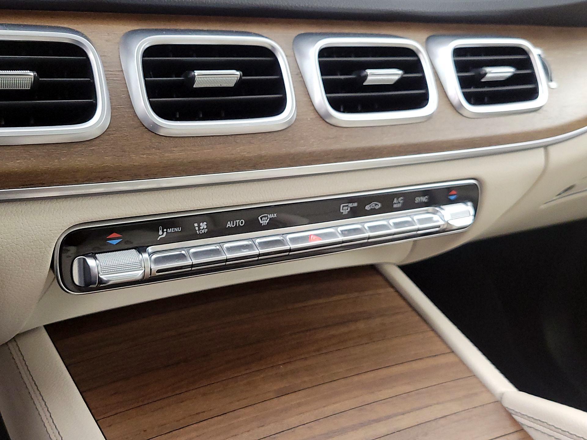 Thumbnail: 2022 Mercedes-Benz GLE - 17