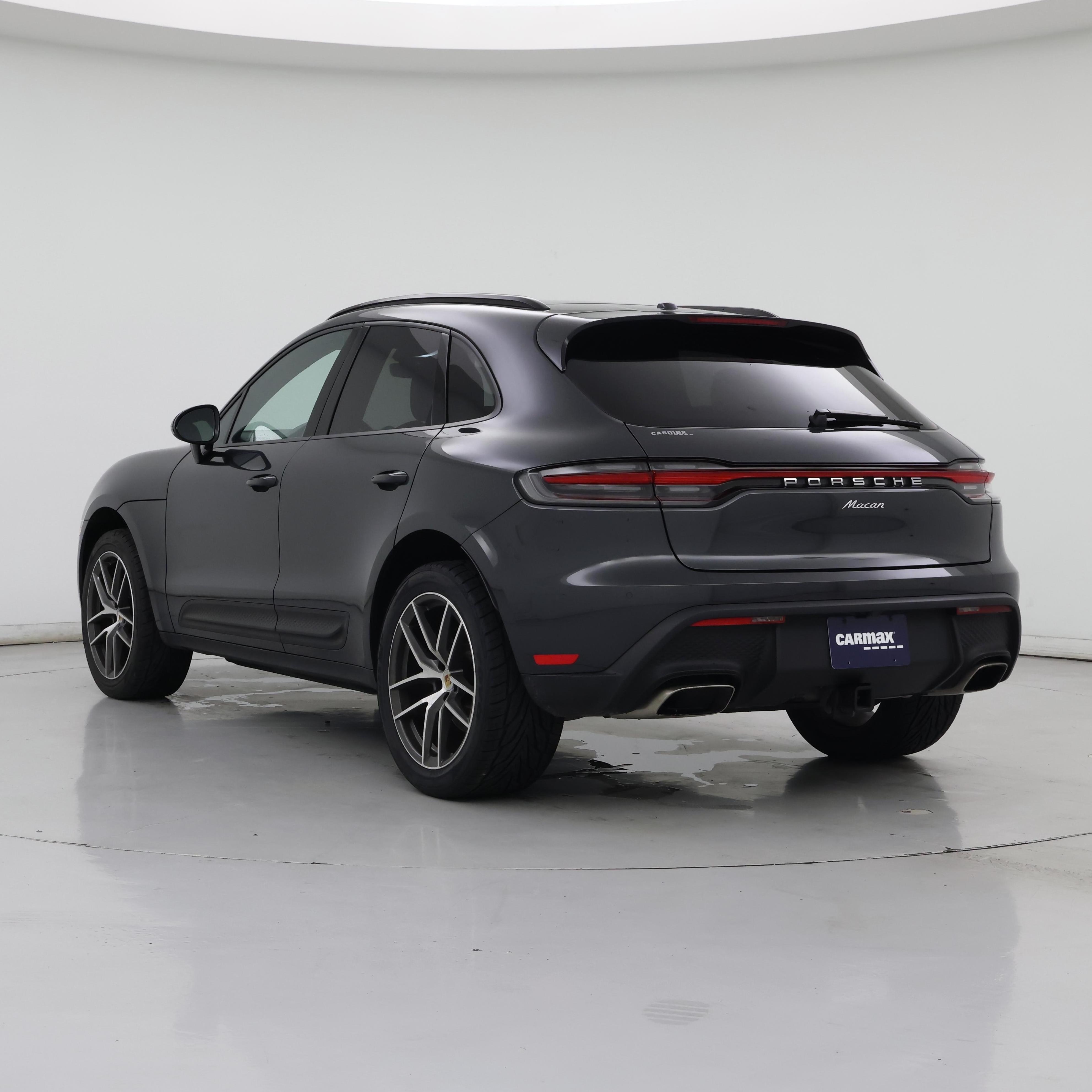 Thumbnail: 2022 Porsche Macan - 2