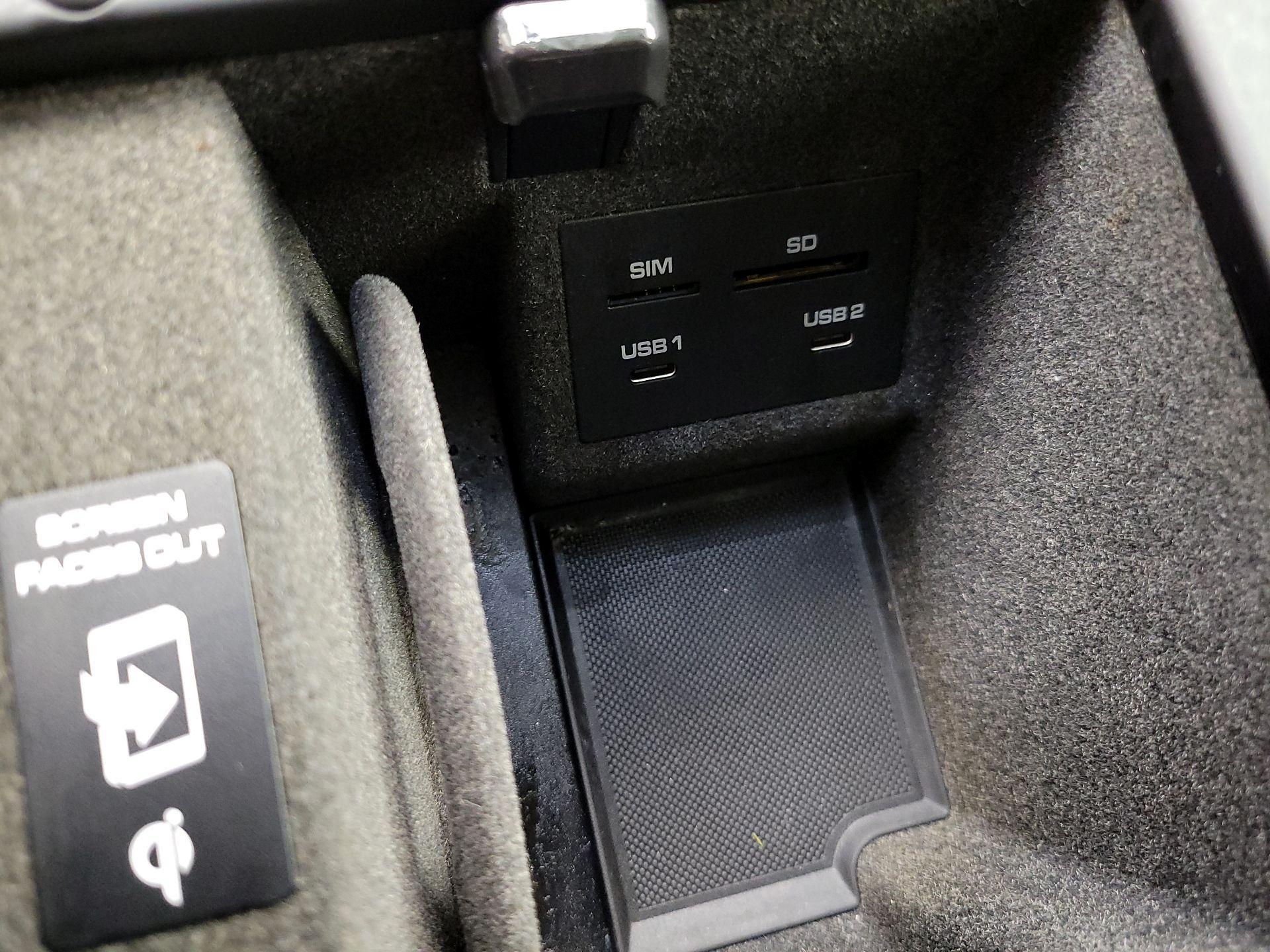 Thumbnail: 2023 Porsche Macan - 19