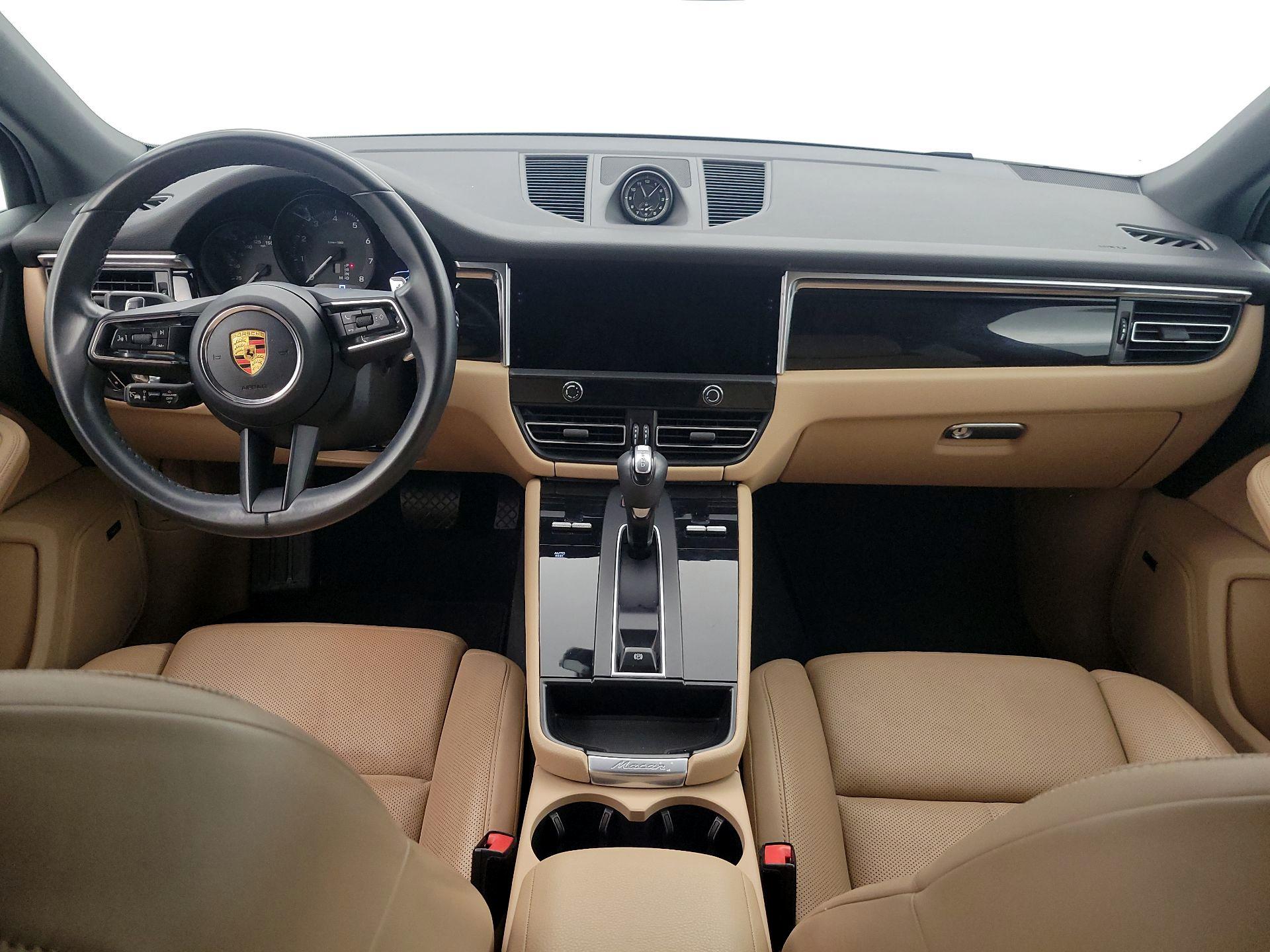 Thumbnail: 2023 Porsche Macan - 9