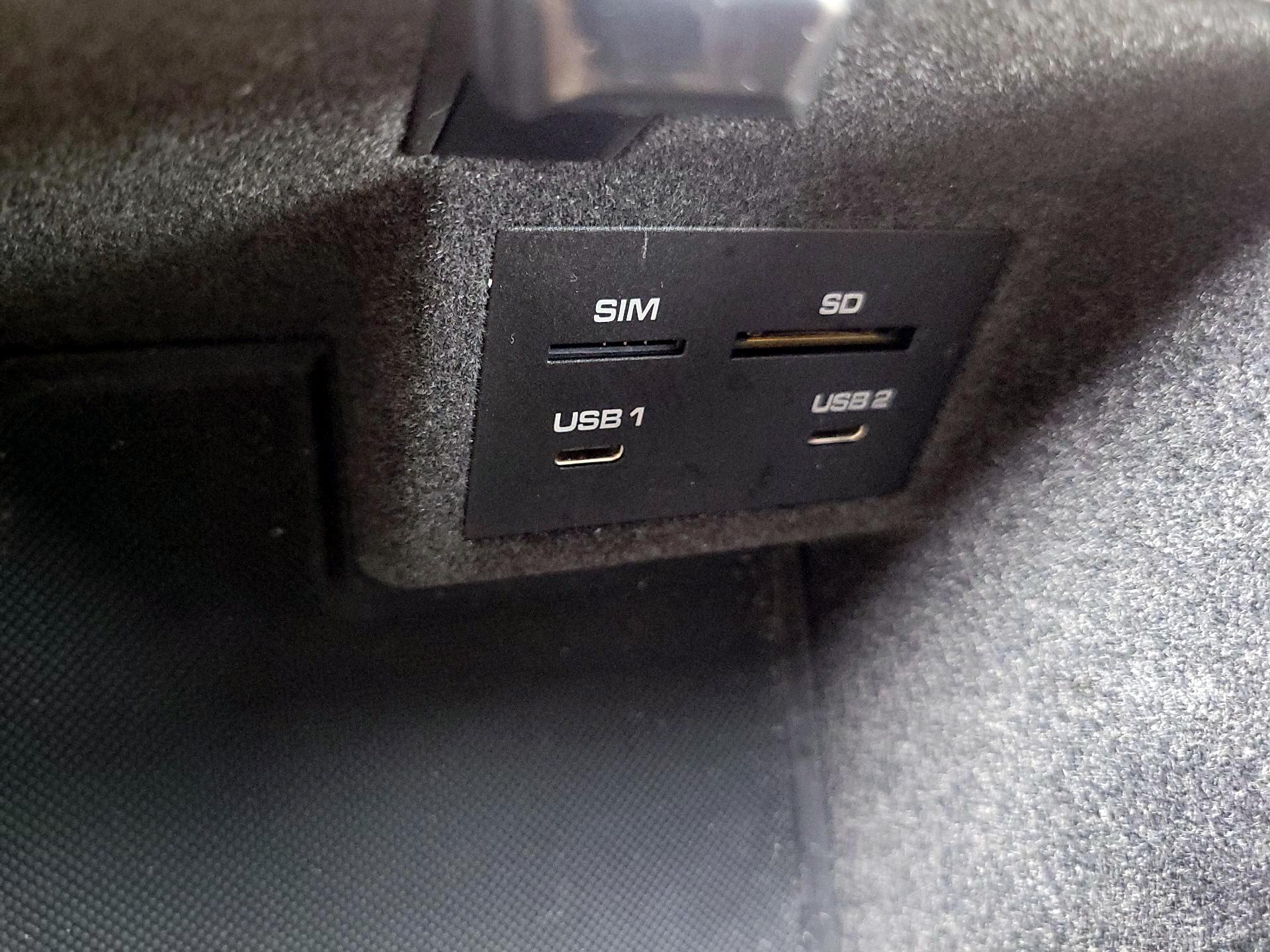 Thumbnail: 2023 Porsche Macan - 19