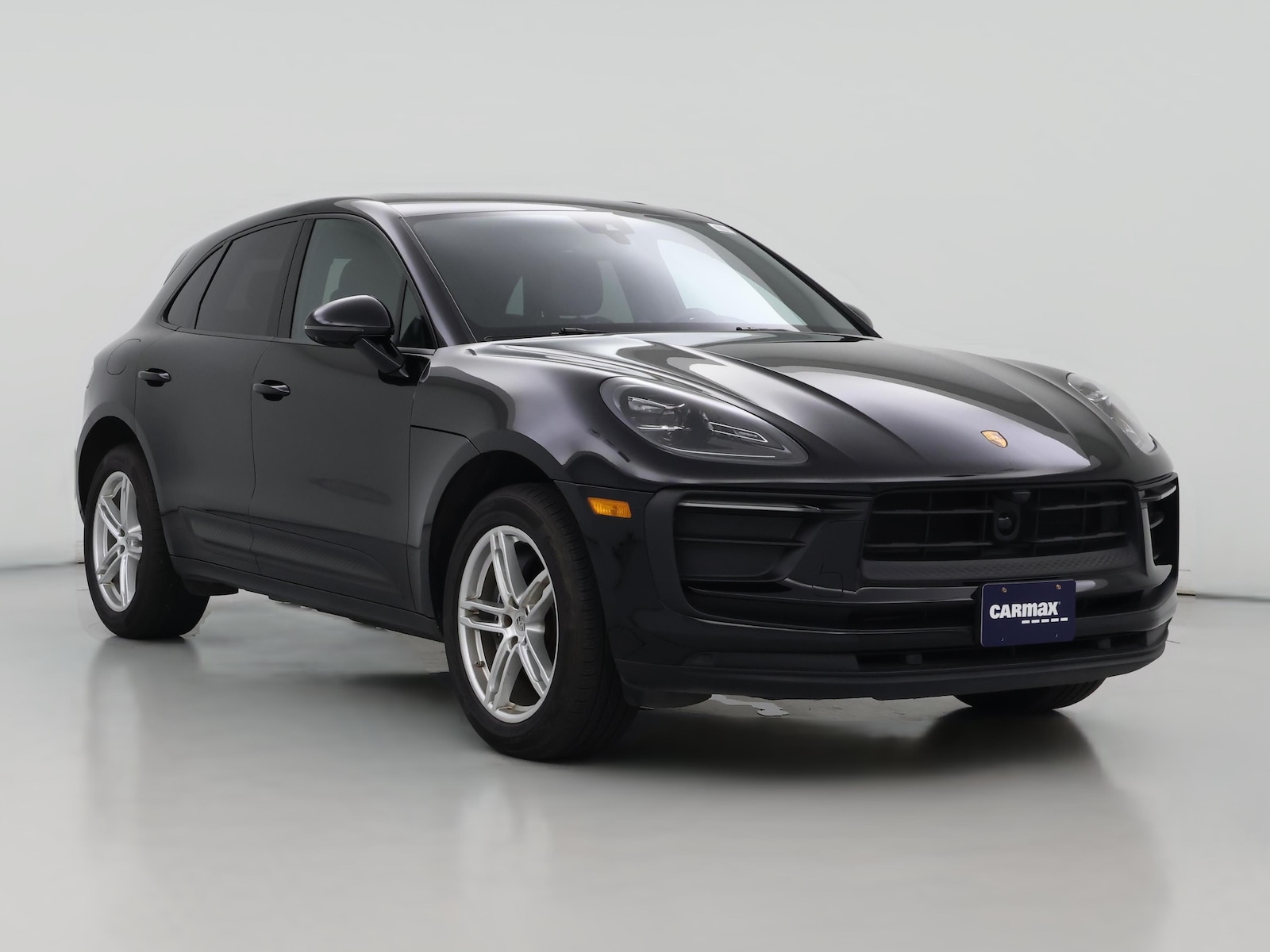 2023 Porsche Macan T