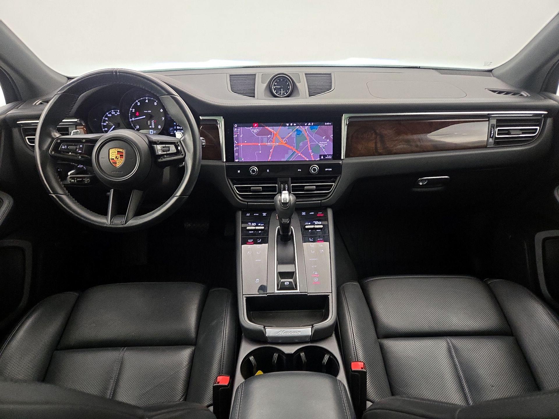 Thumbnail: 2023 Porsche Macan - 9