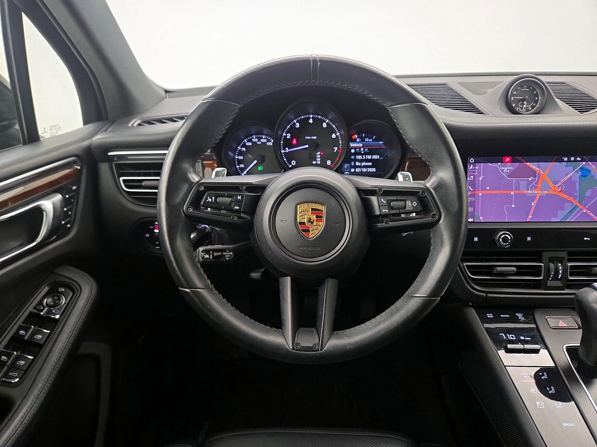 Thumbnail: 2023 Porsche Macan - 10