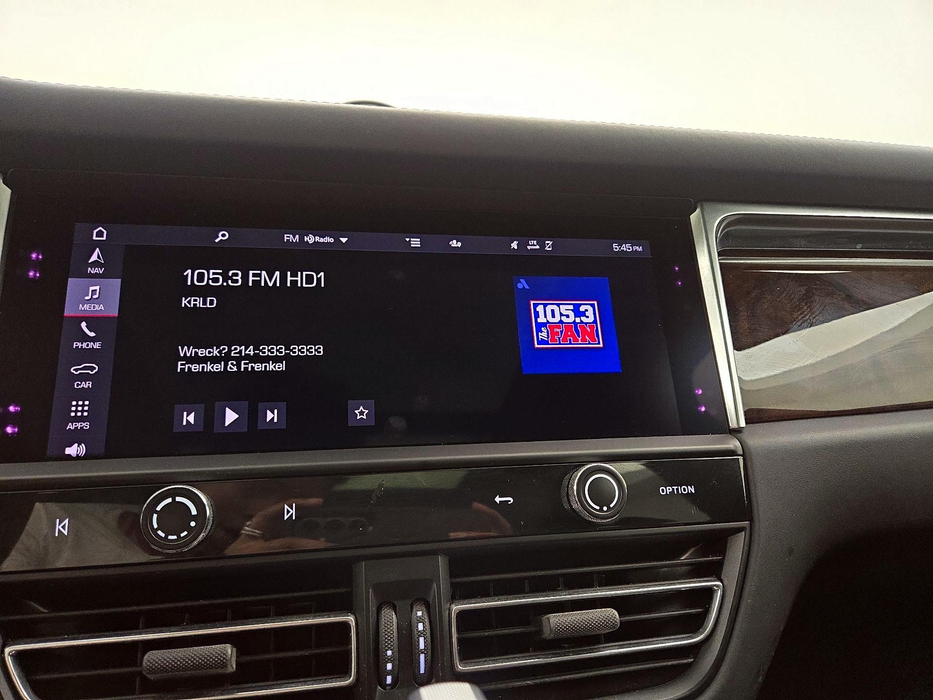 Thumbnail: 2023 Porsche Macan - 16