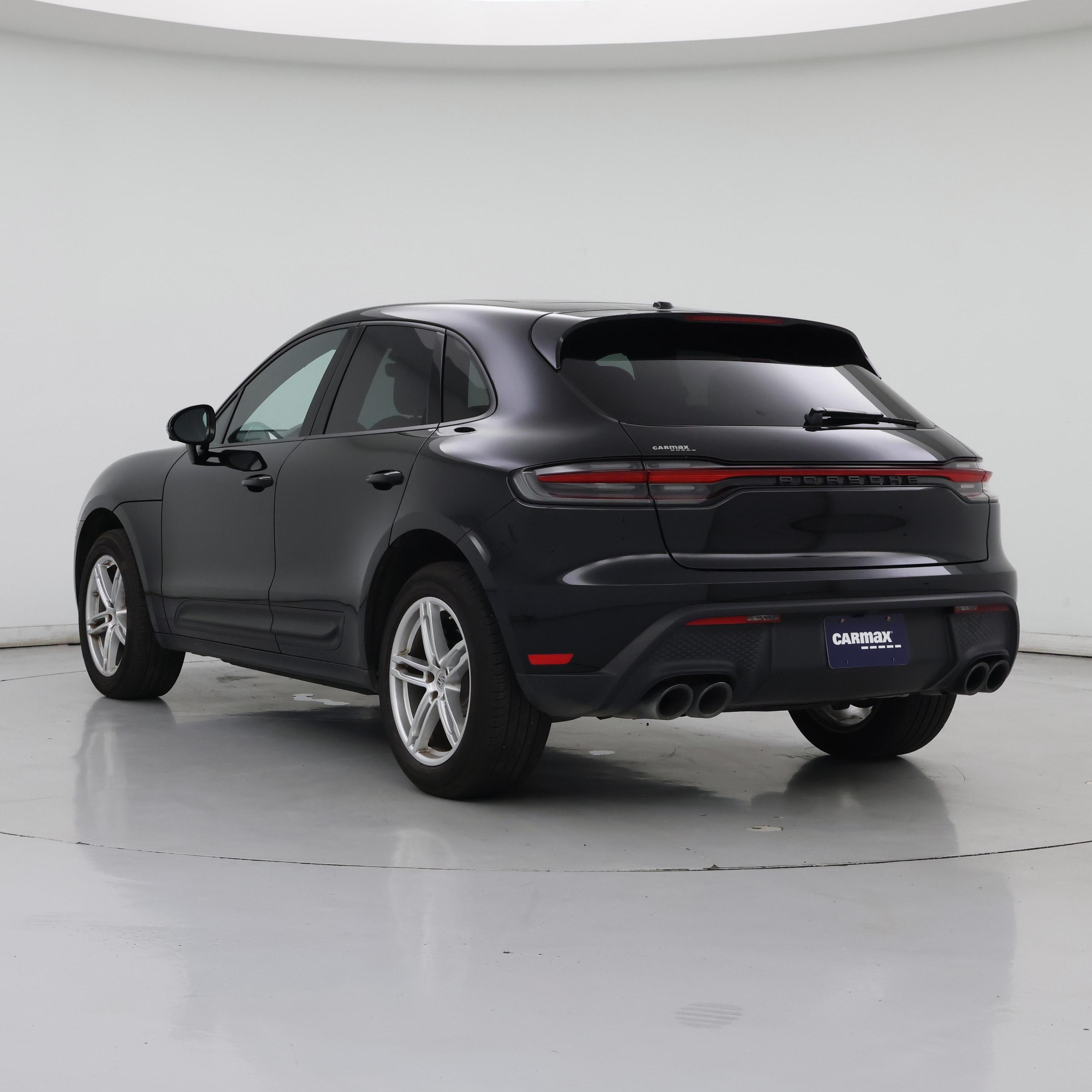 Thumbnail: 2023 Porsche Macan - 2