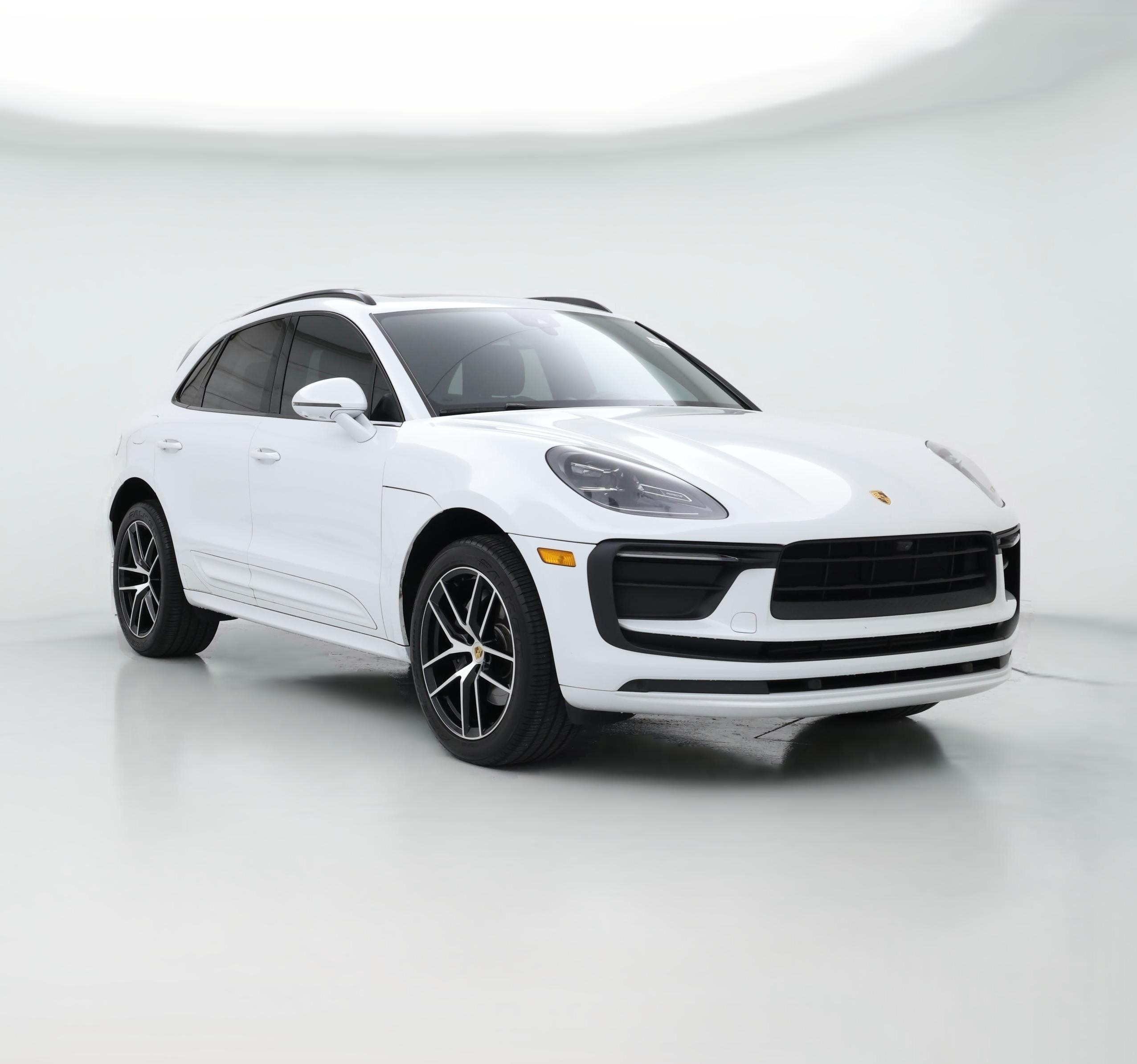 Thumbnail: 2022 Porsche Macan - 1