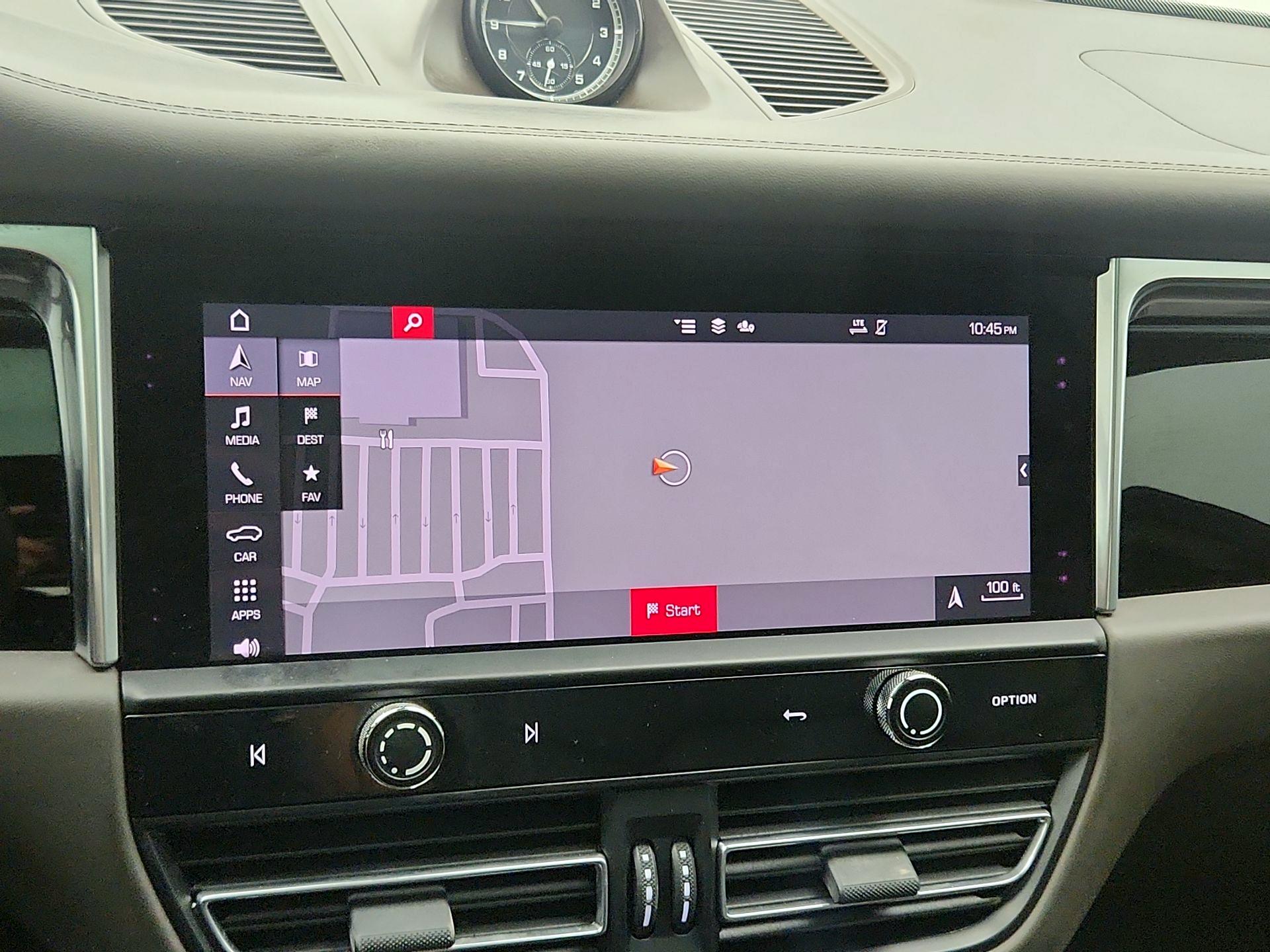 Thumbnail: 2022 Porsche Macan - 14