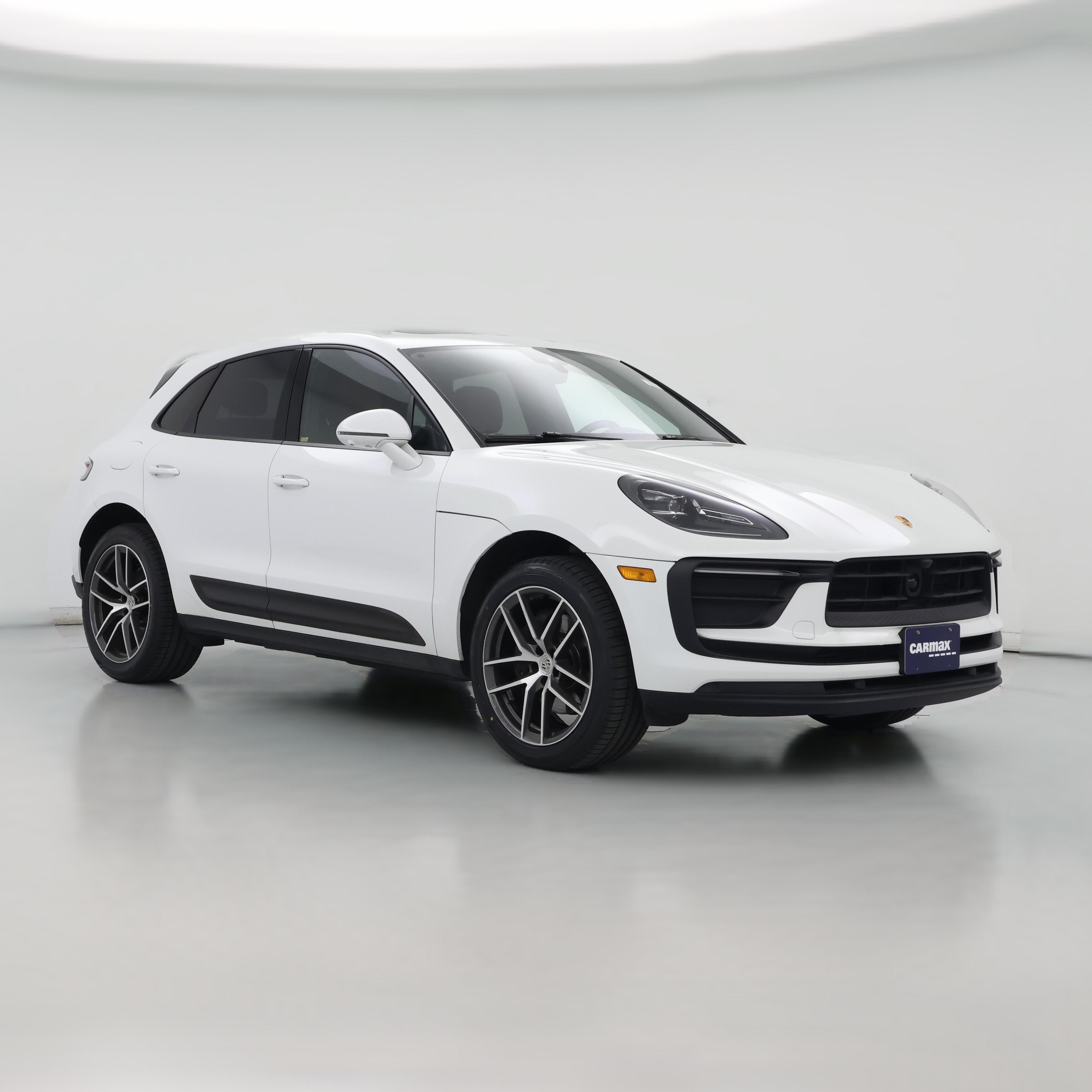 Thumbnail: 2023 Porsche Macan - 1