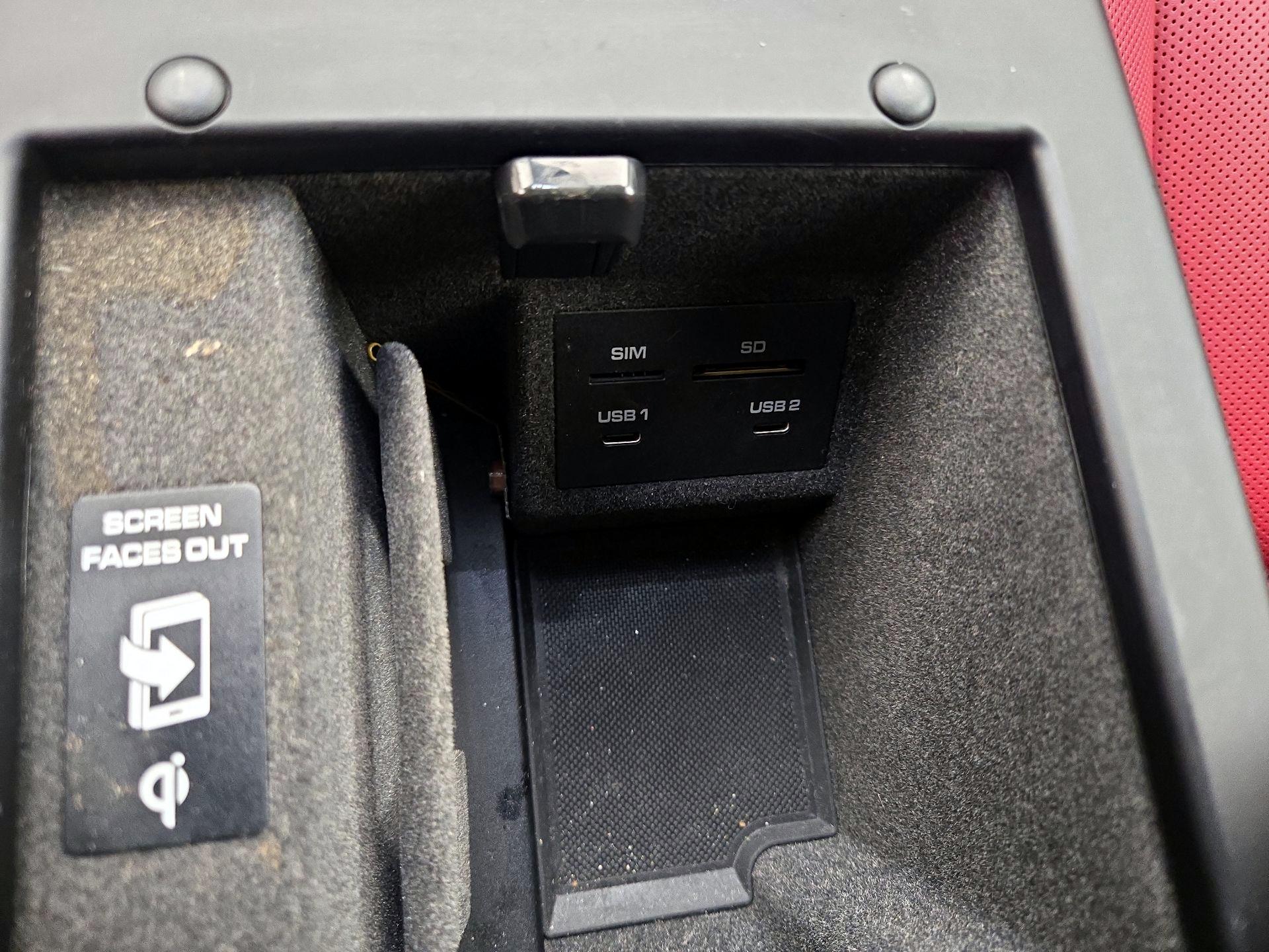 Thumbnail: 2023 Porsche Macan - 19