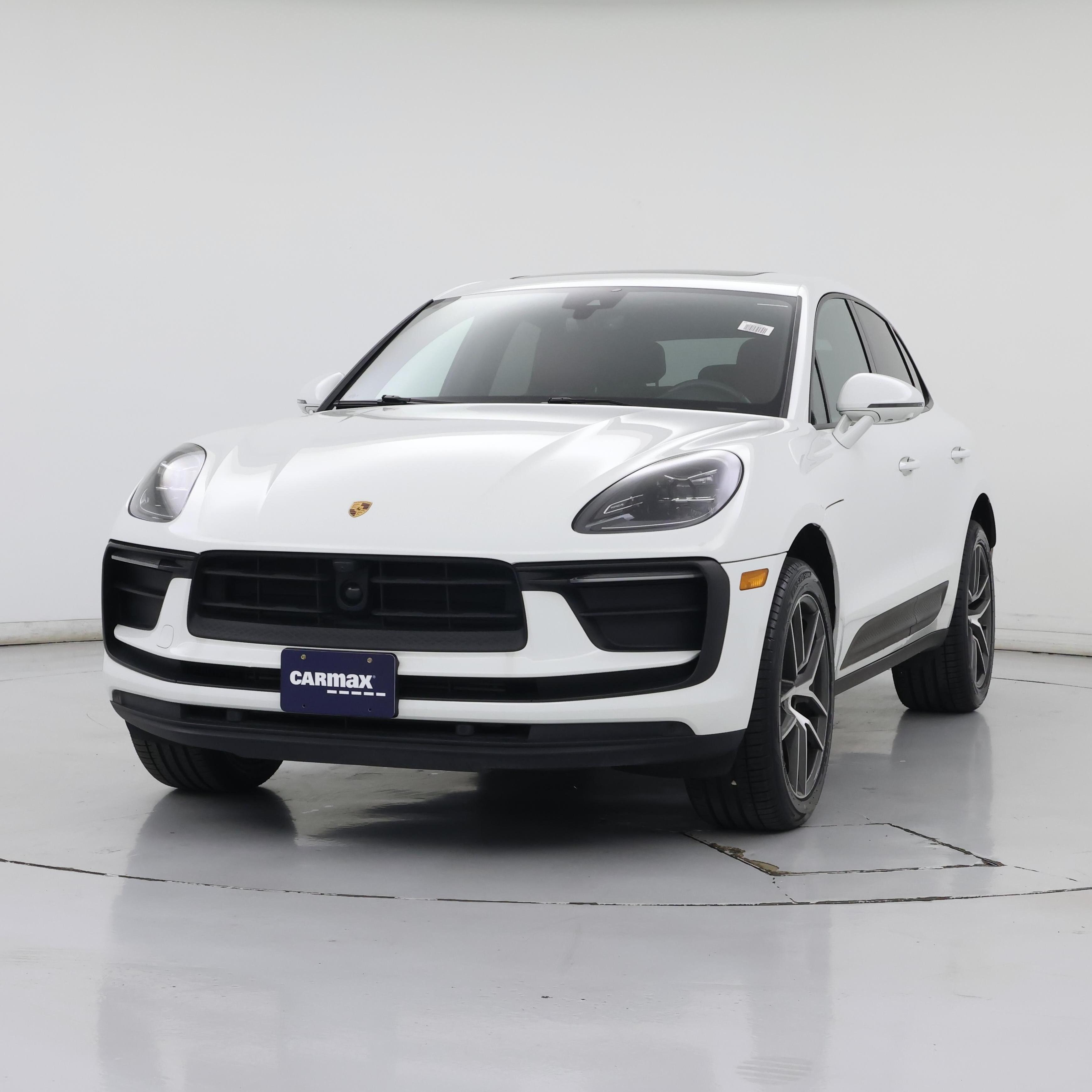 Thumbnail: 2023 Porsche Macan - 4
