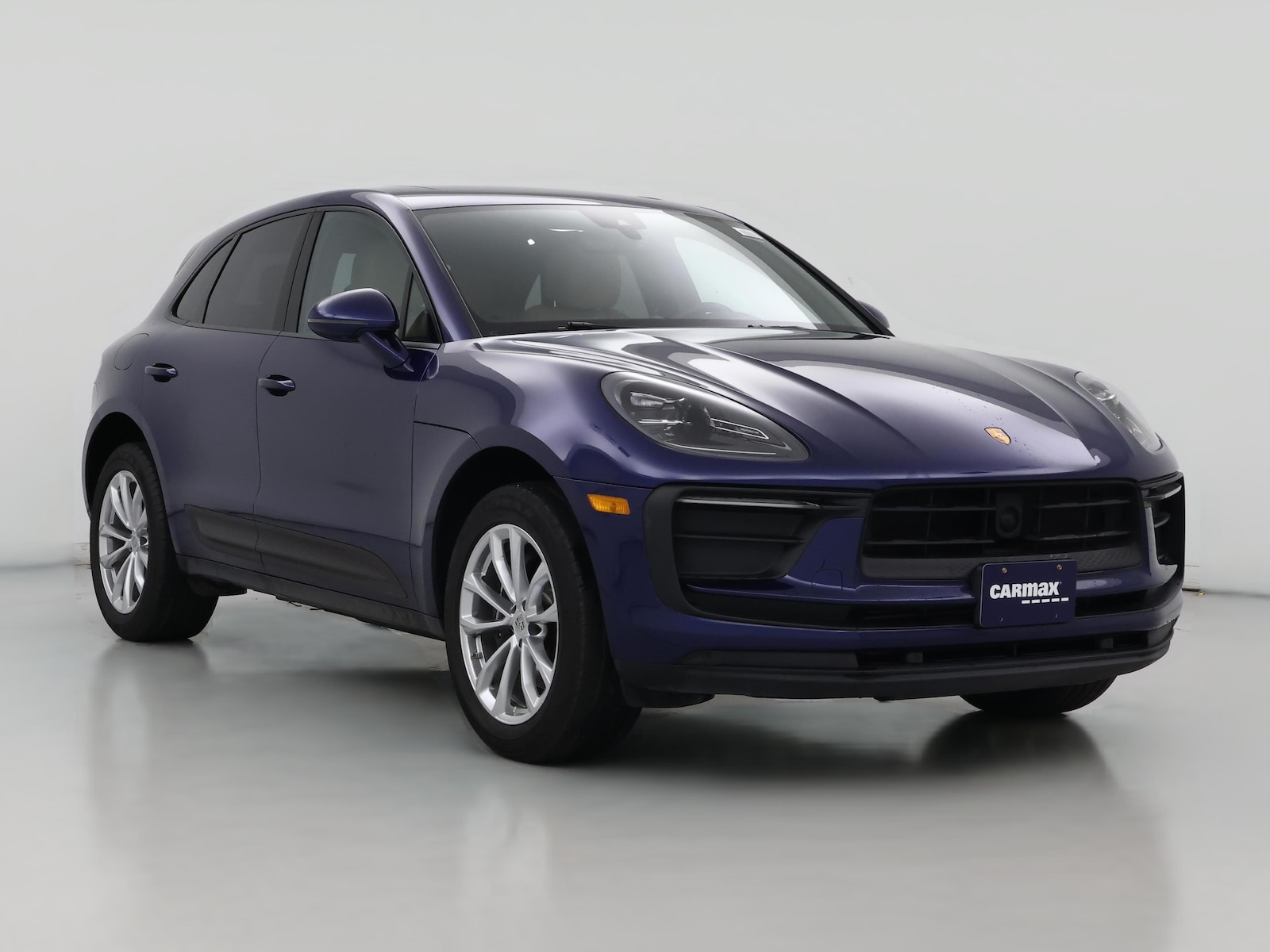 2023 Porsche Macan T