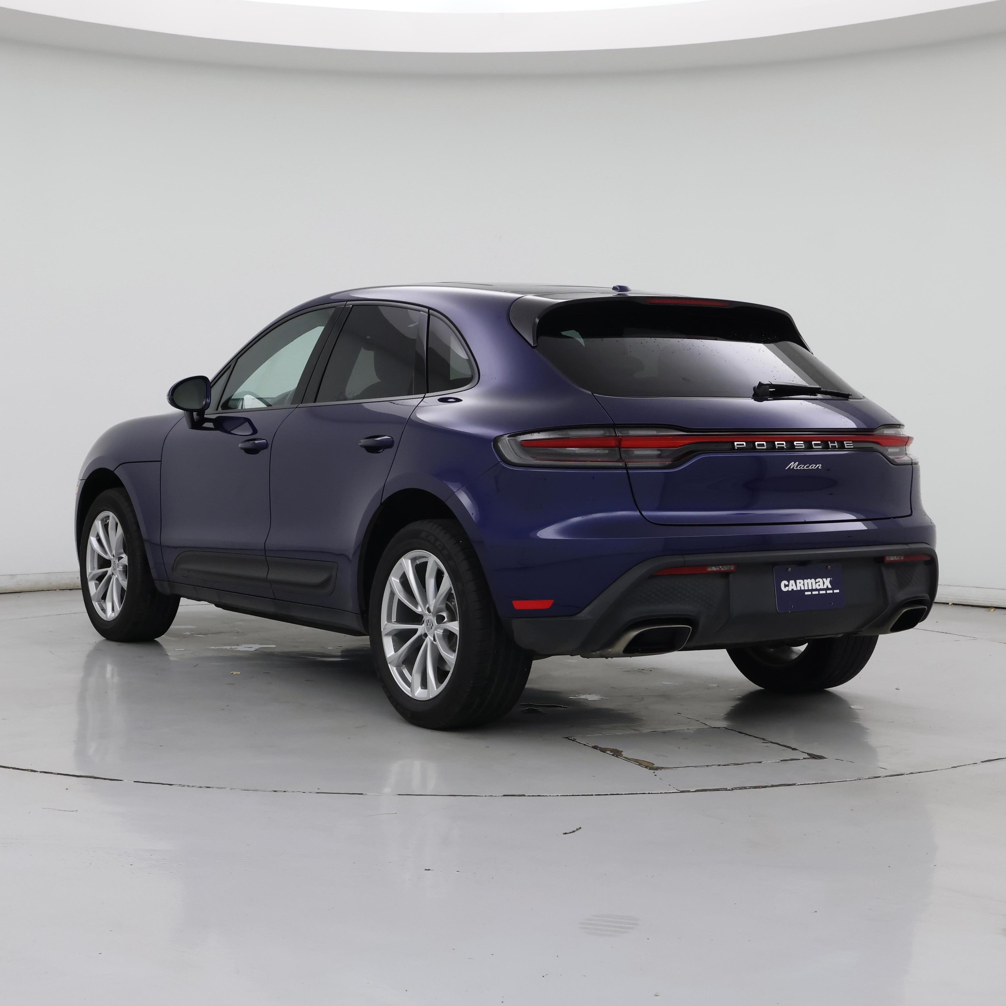 Thumbnail: 2023 Porsche Macan - 2