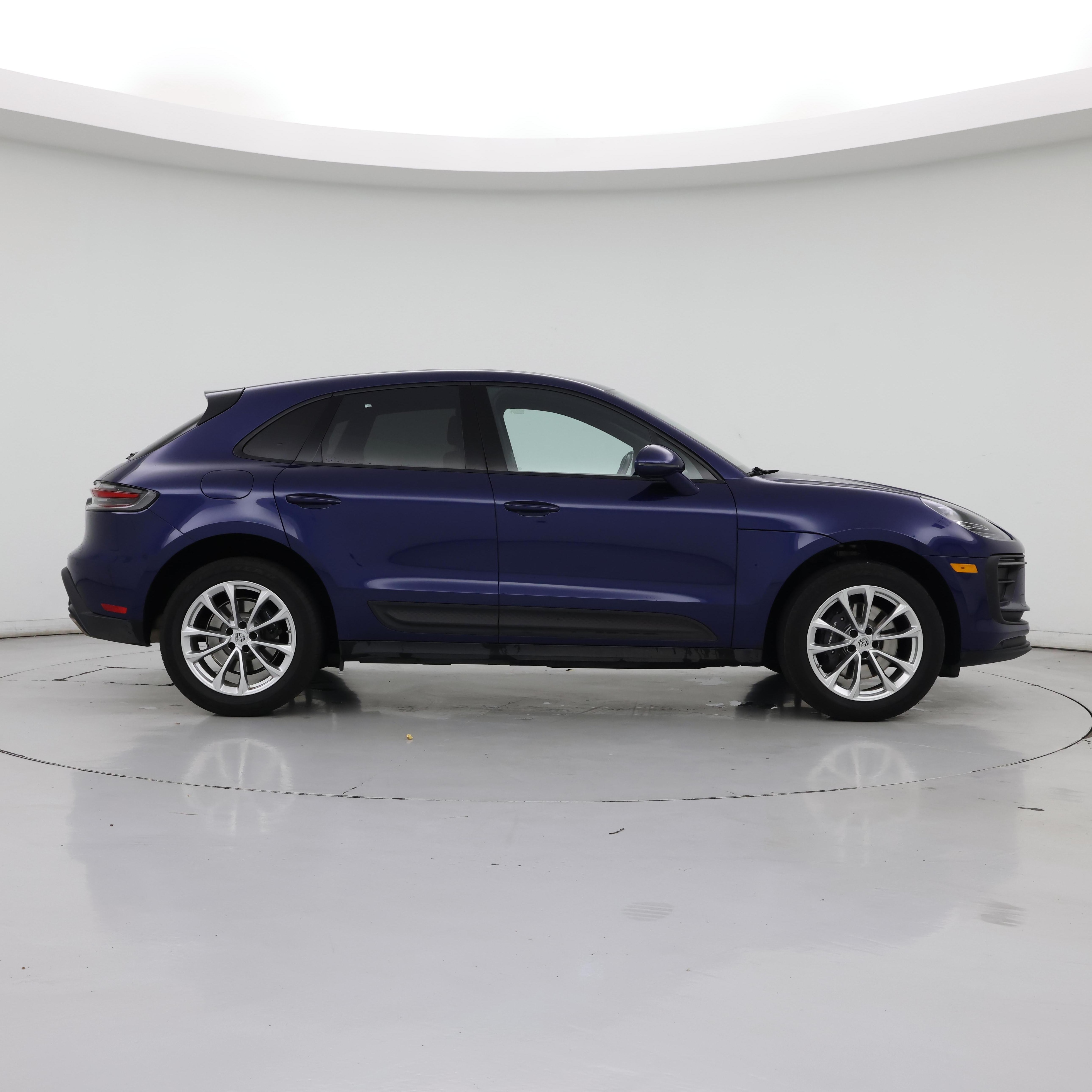 Thumbnail: 2023 Porsche Macan - 7