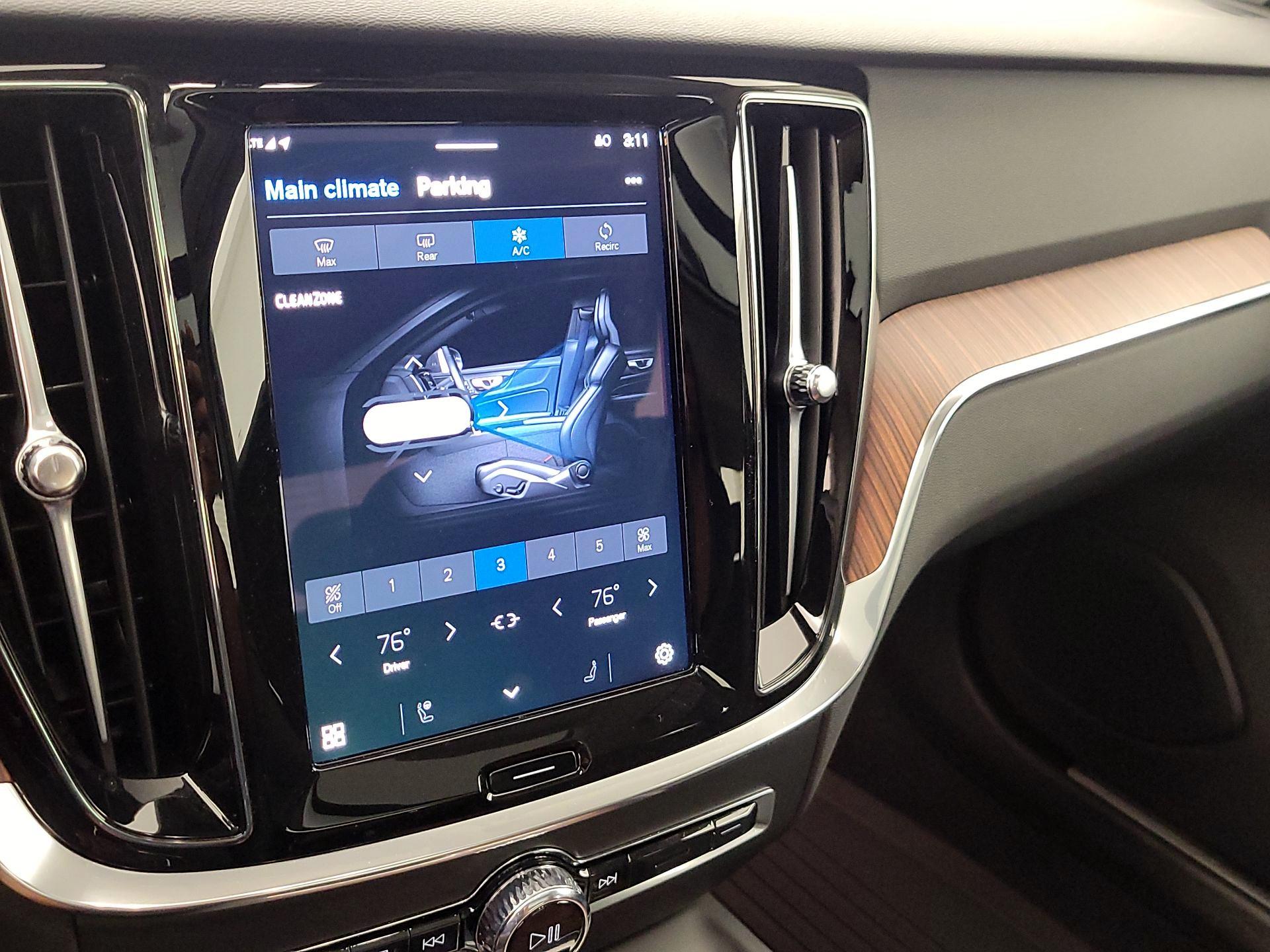 Thumbnail: 2025 Volvo S60 - 17