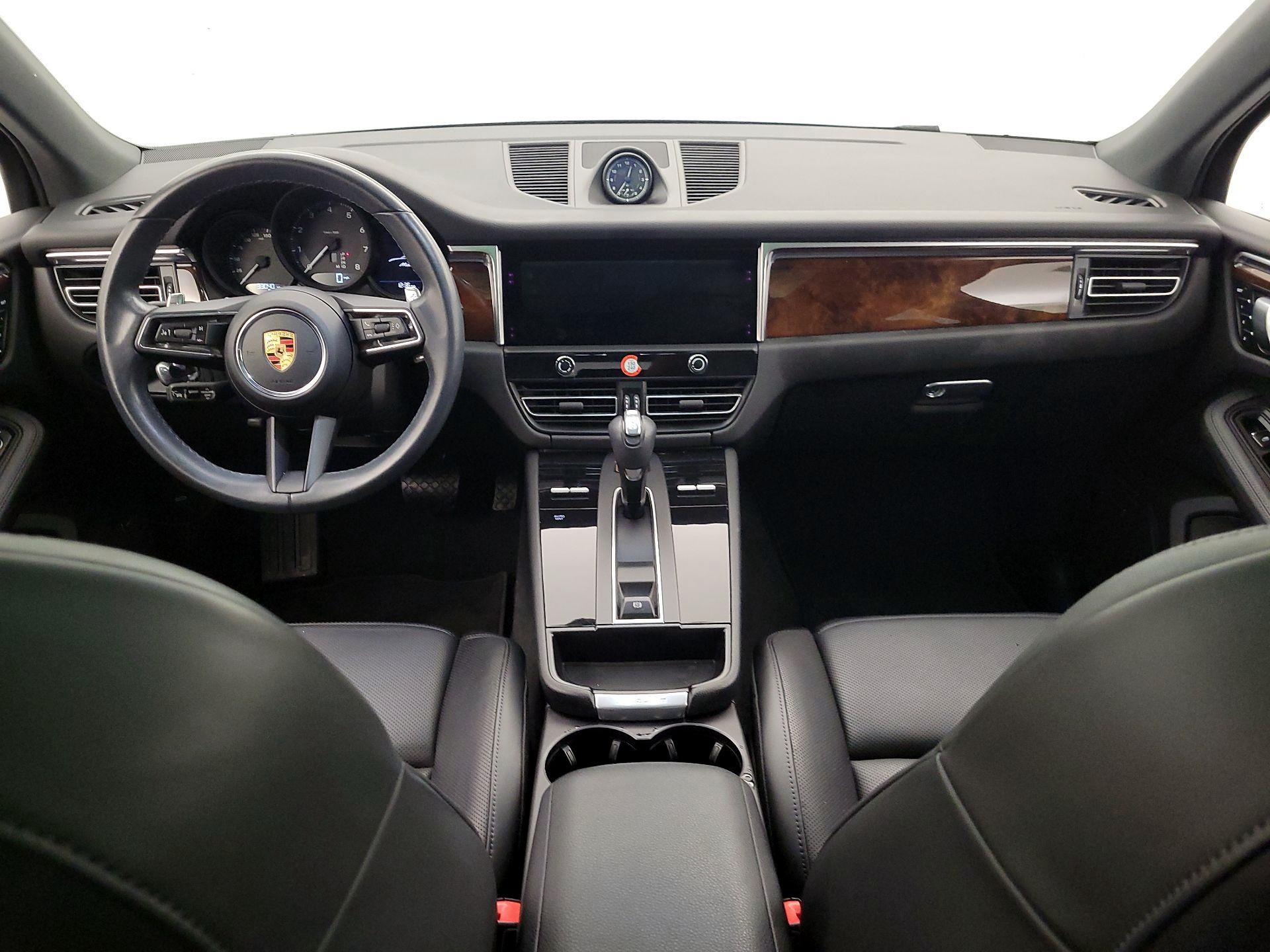 Thumbnail: 2022 Porsche Macan - 9