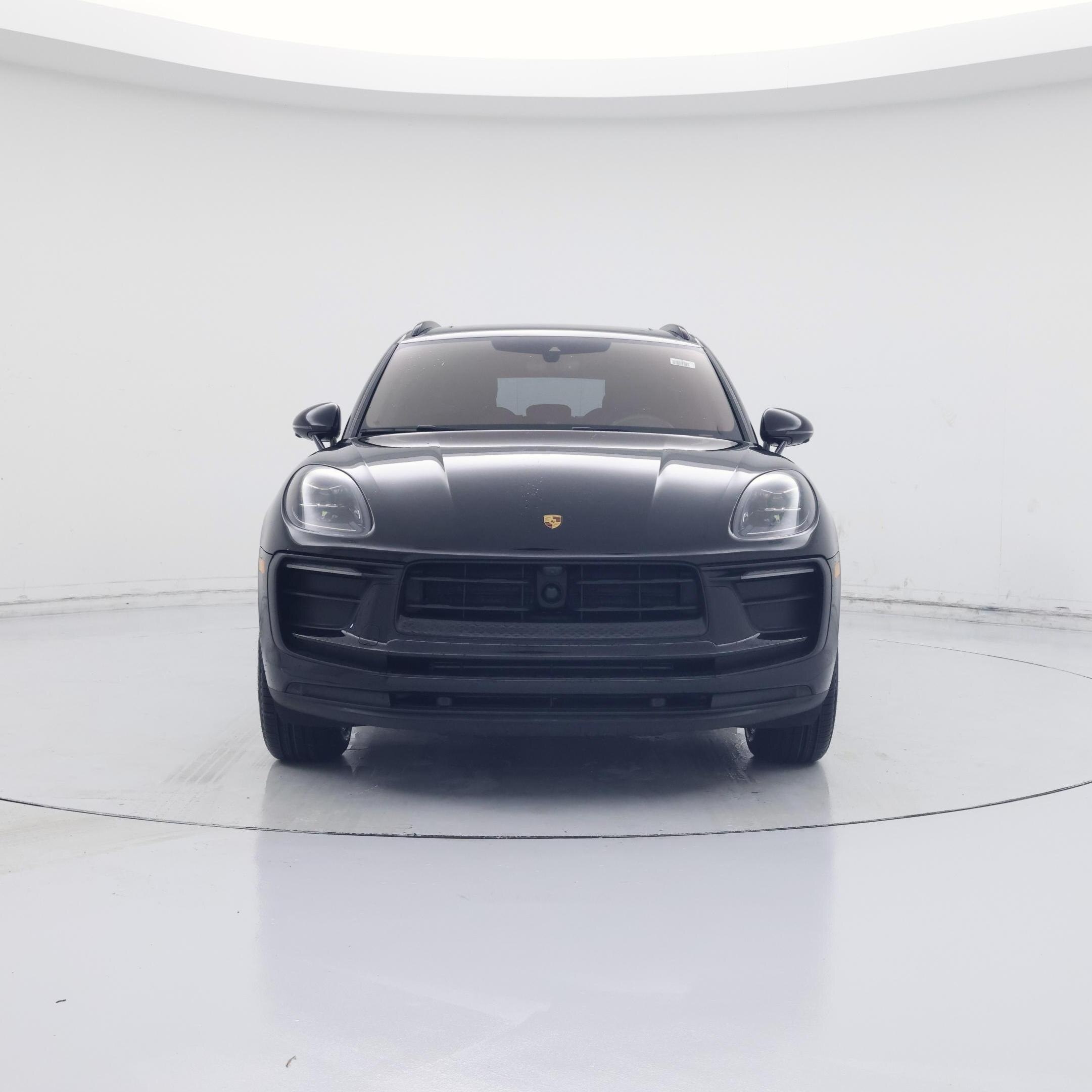 Thumbnail: 2022 Porsche Macan - 5