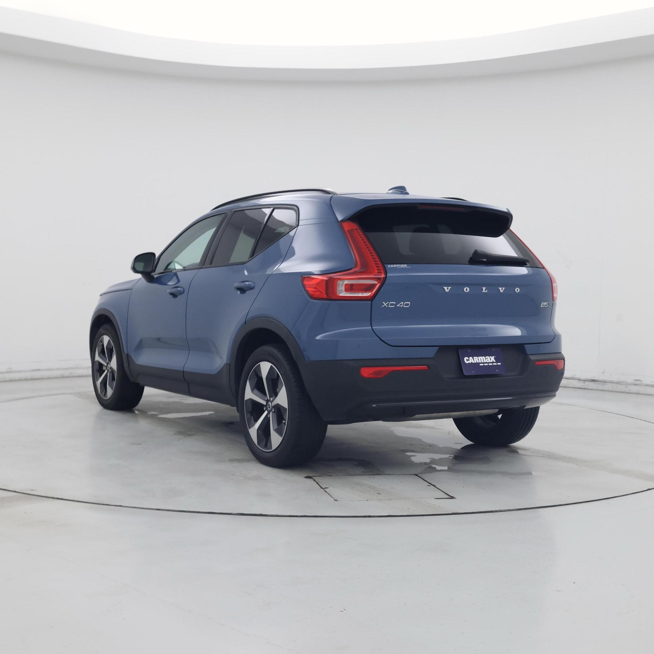 Thumbnail: 2024 Volvo XC40 - 2