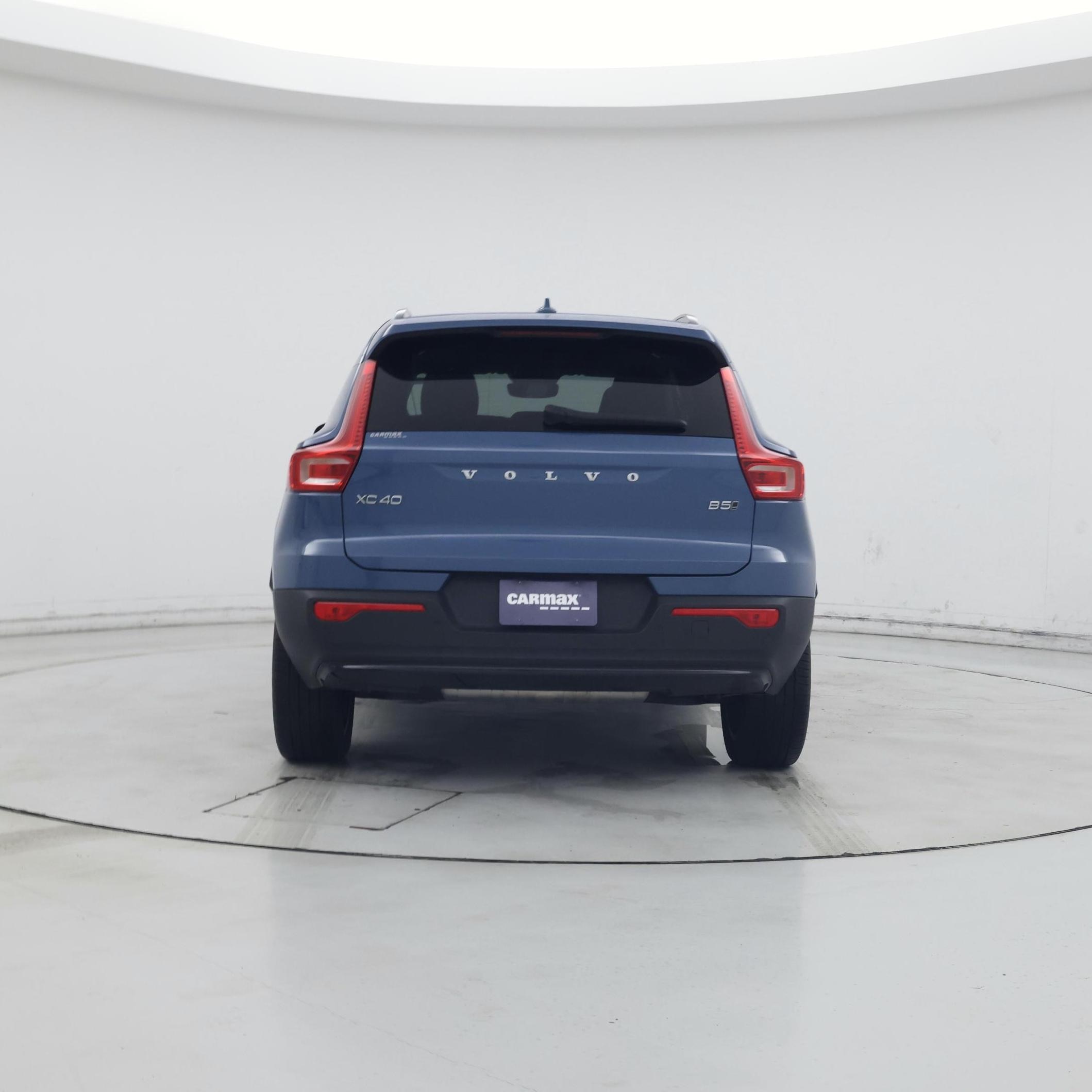 Thumbnail: 2024 Volvo XC40 - 6