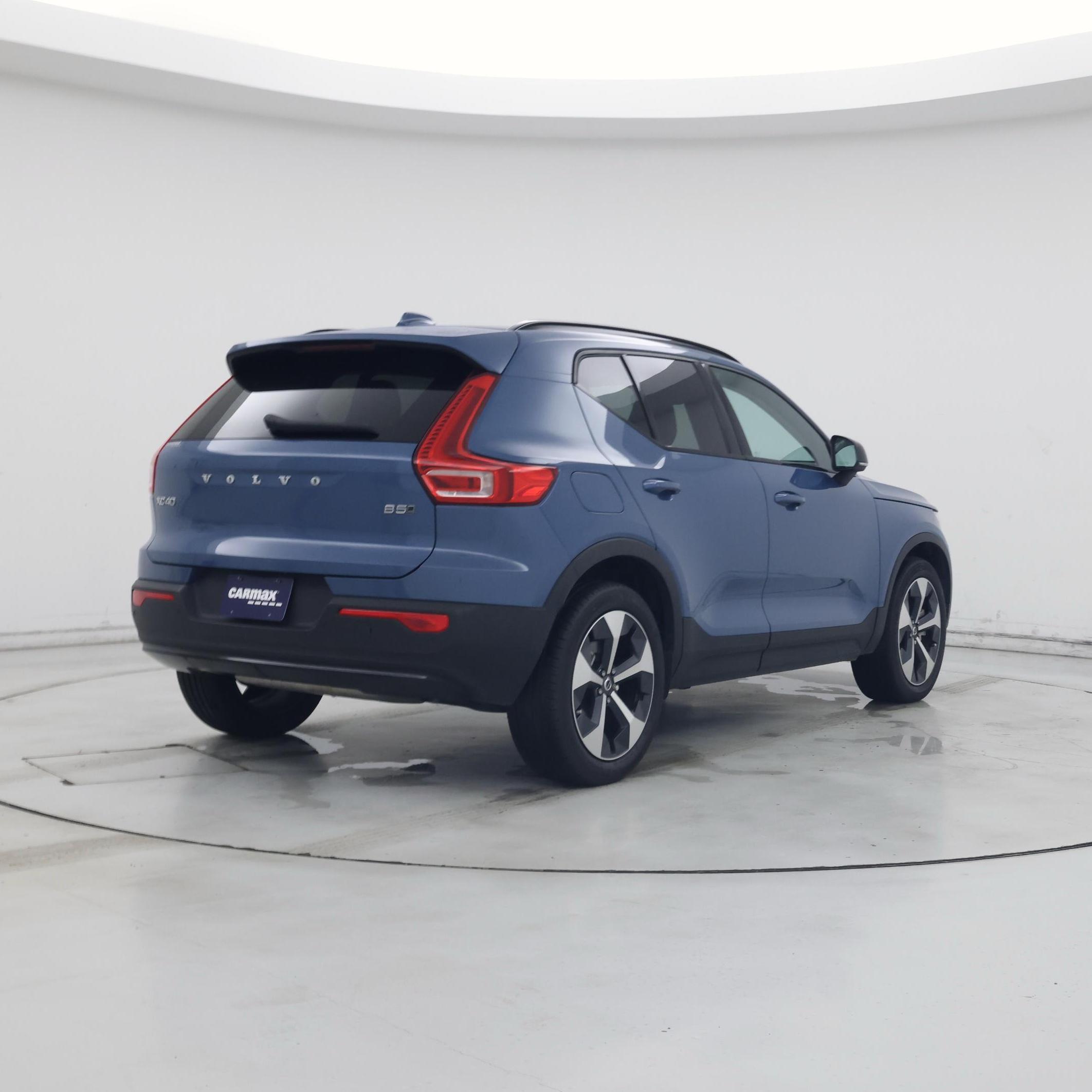 Thumbnail: 2024 Volvo XC40 - 8