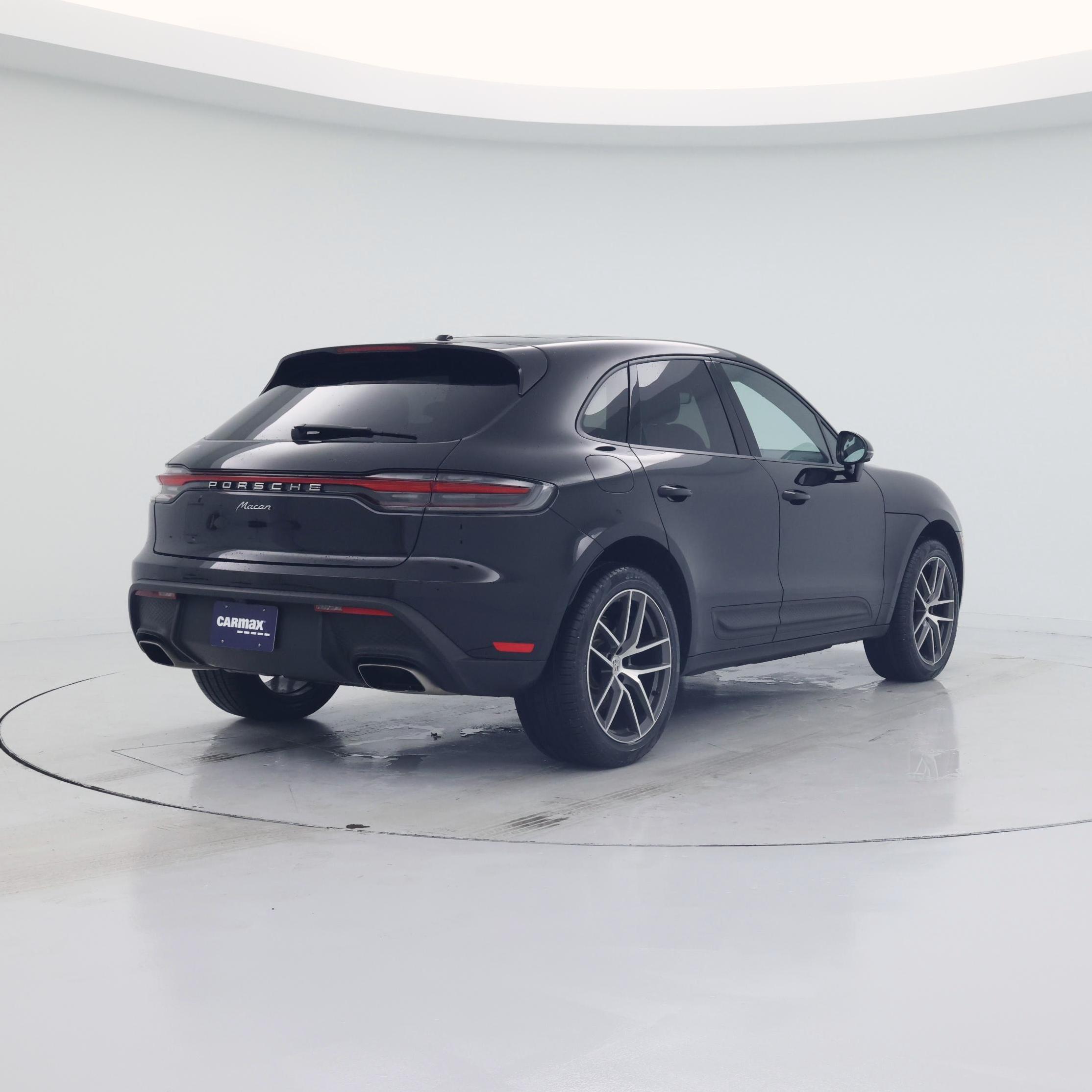 Thumbnail: 2023 Porsche Macan - 8