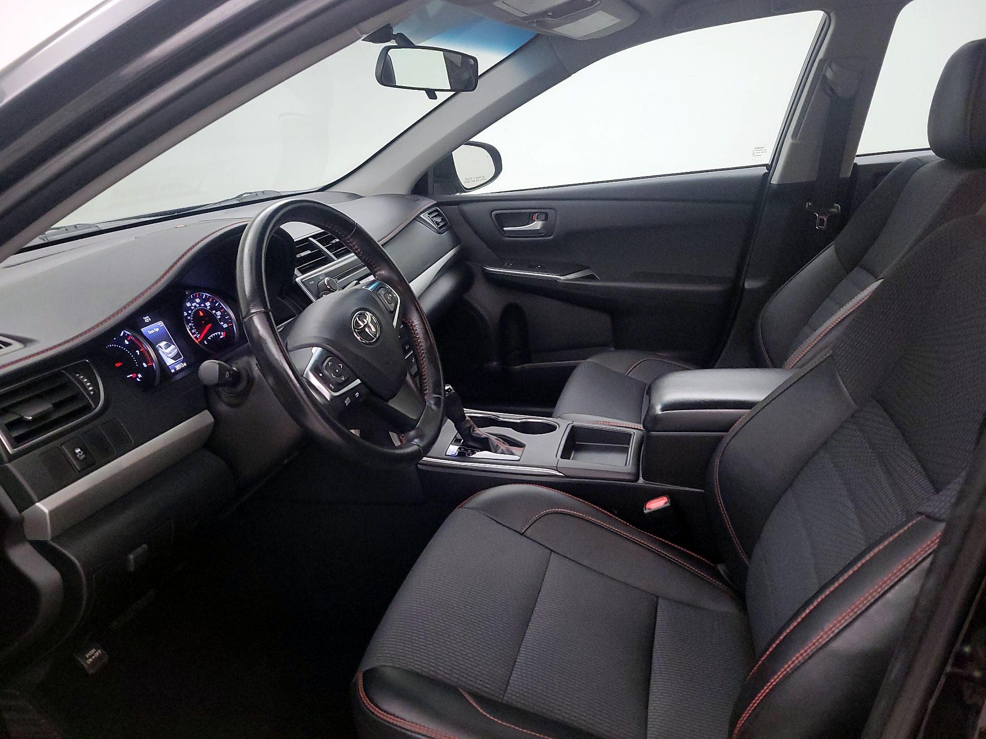 Thumbnail: 2016 Toyota Camry - 11