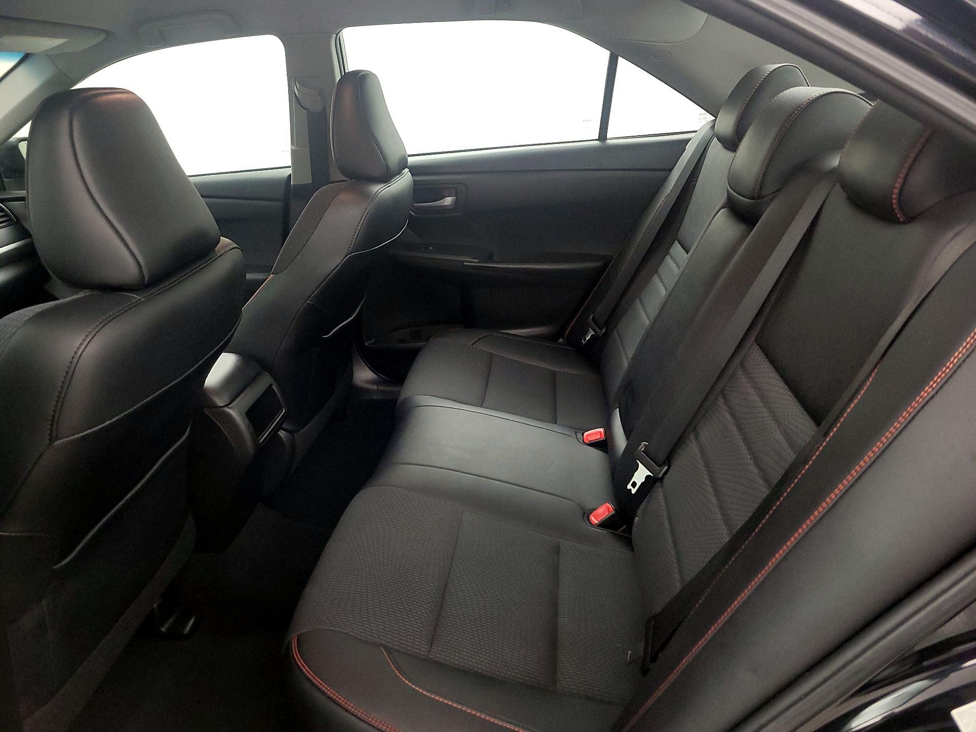 Thumbnail: 2016 Toyota Camry - 19