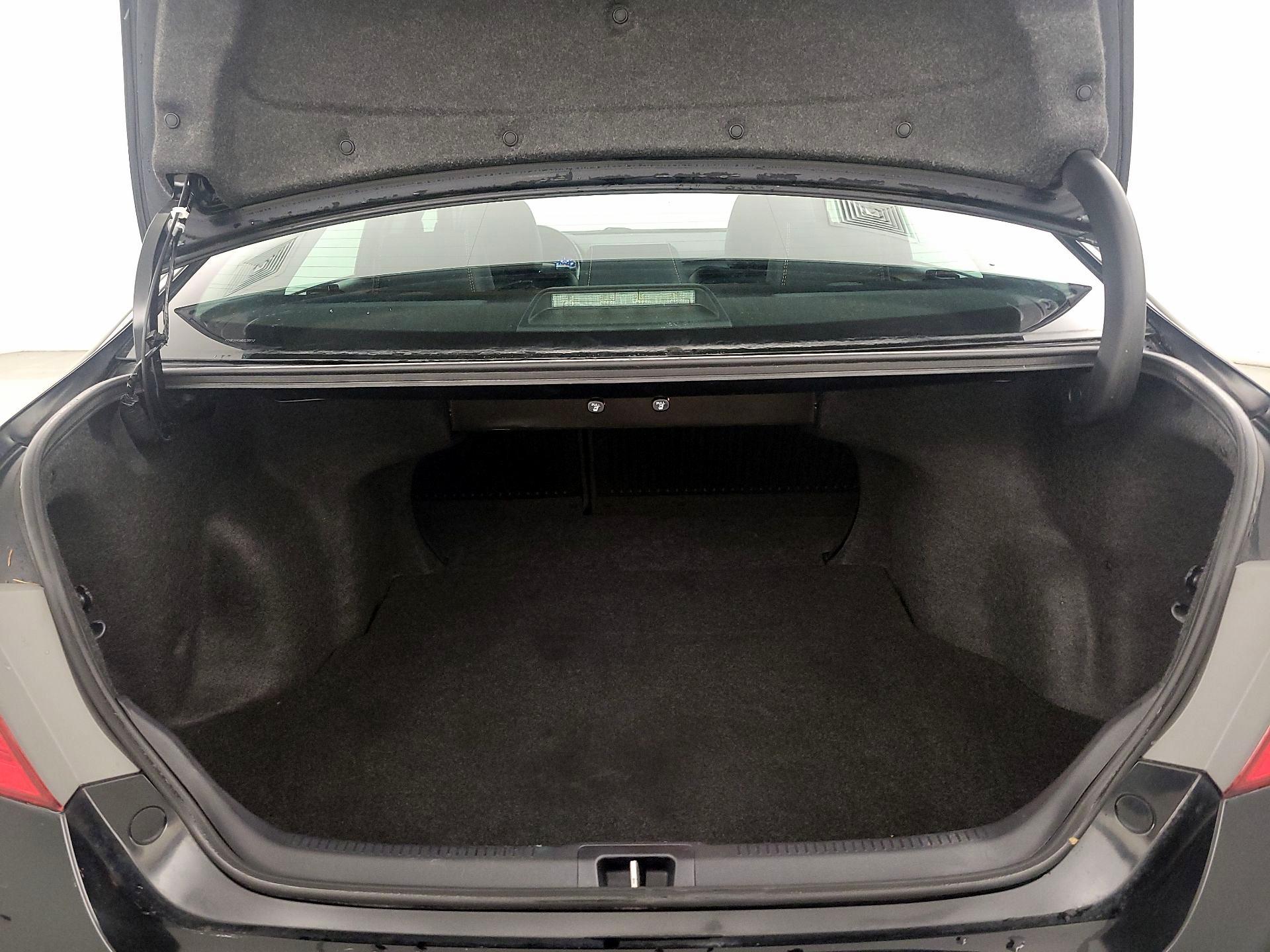 Thumbnail: 2016 Toyota Camry - 20