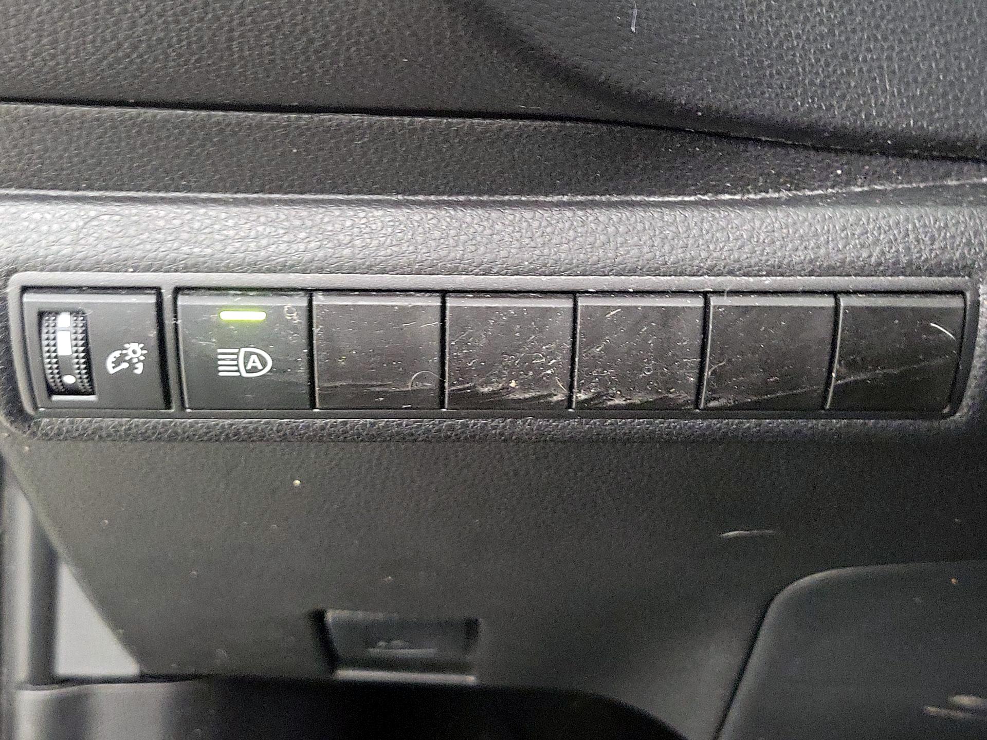 Thumbnail: 2025 Toyota Corolla - 13