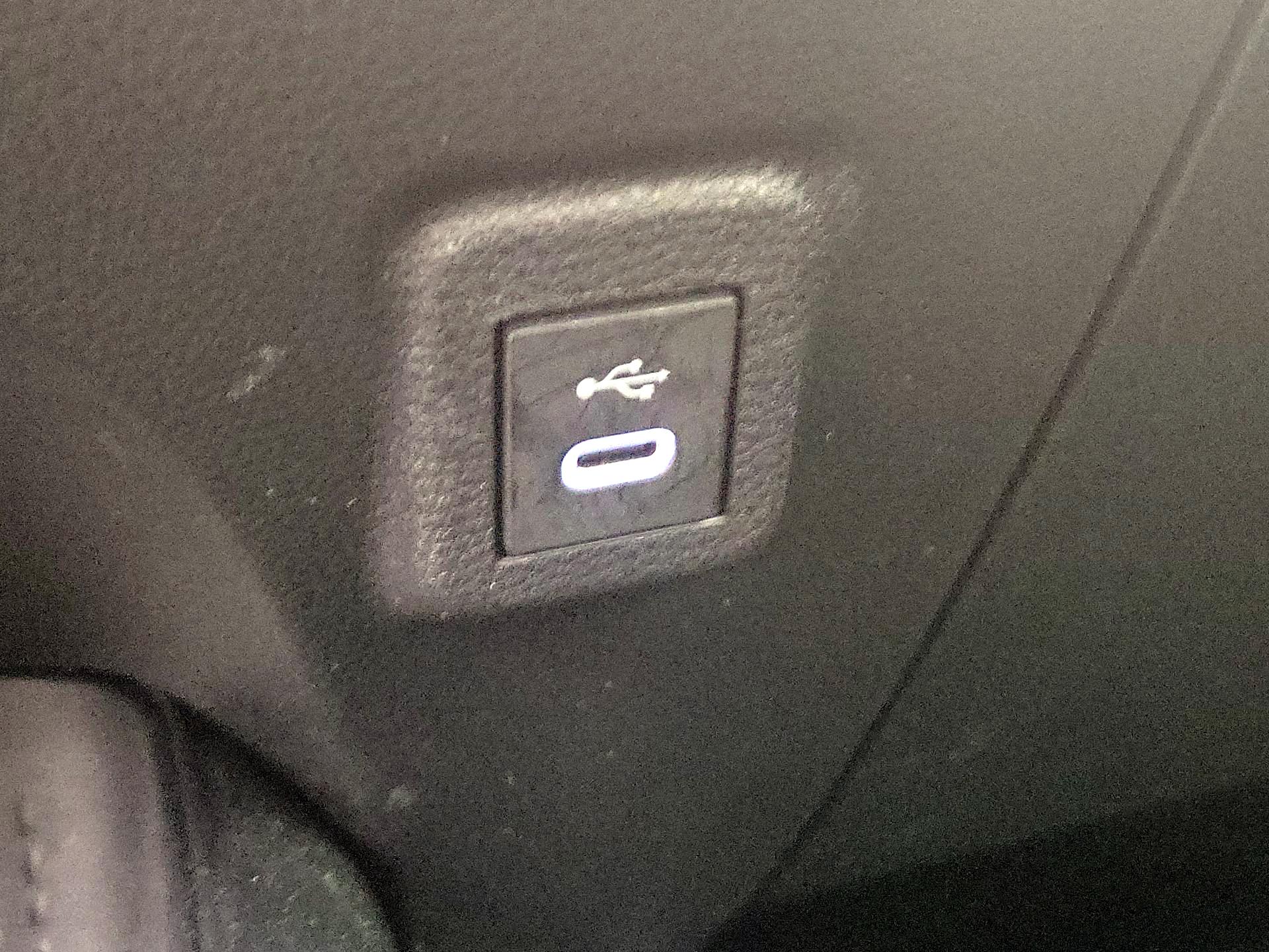 Thumbnail: 2025 Toyota Corolla - 18