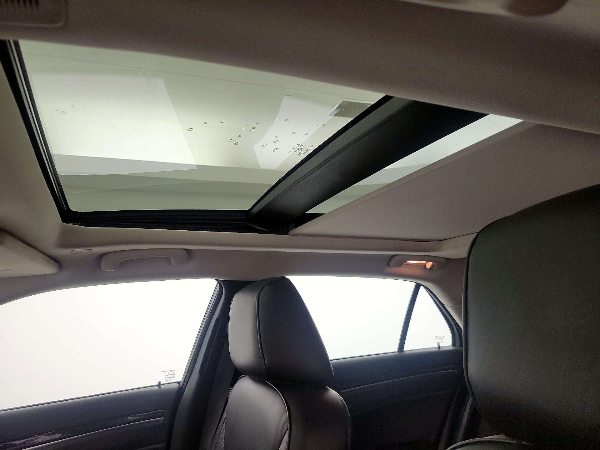 Thumbnail: 2023 Chrysler 300 - 19