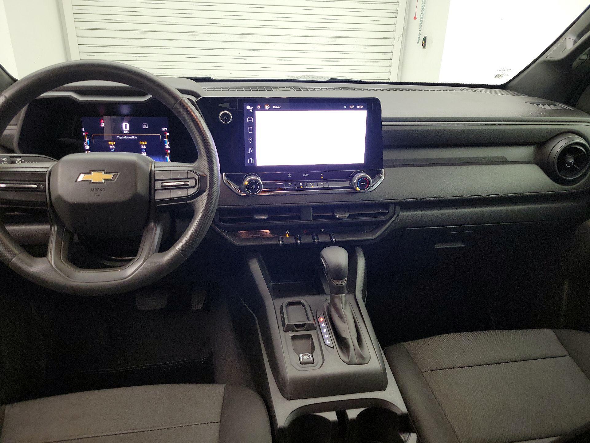 Thumbnail: 2023 Chevrolet Colorado - 9